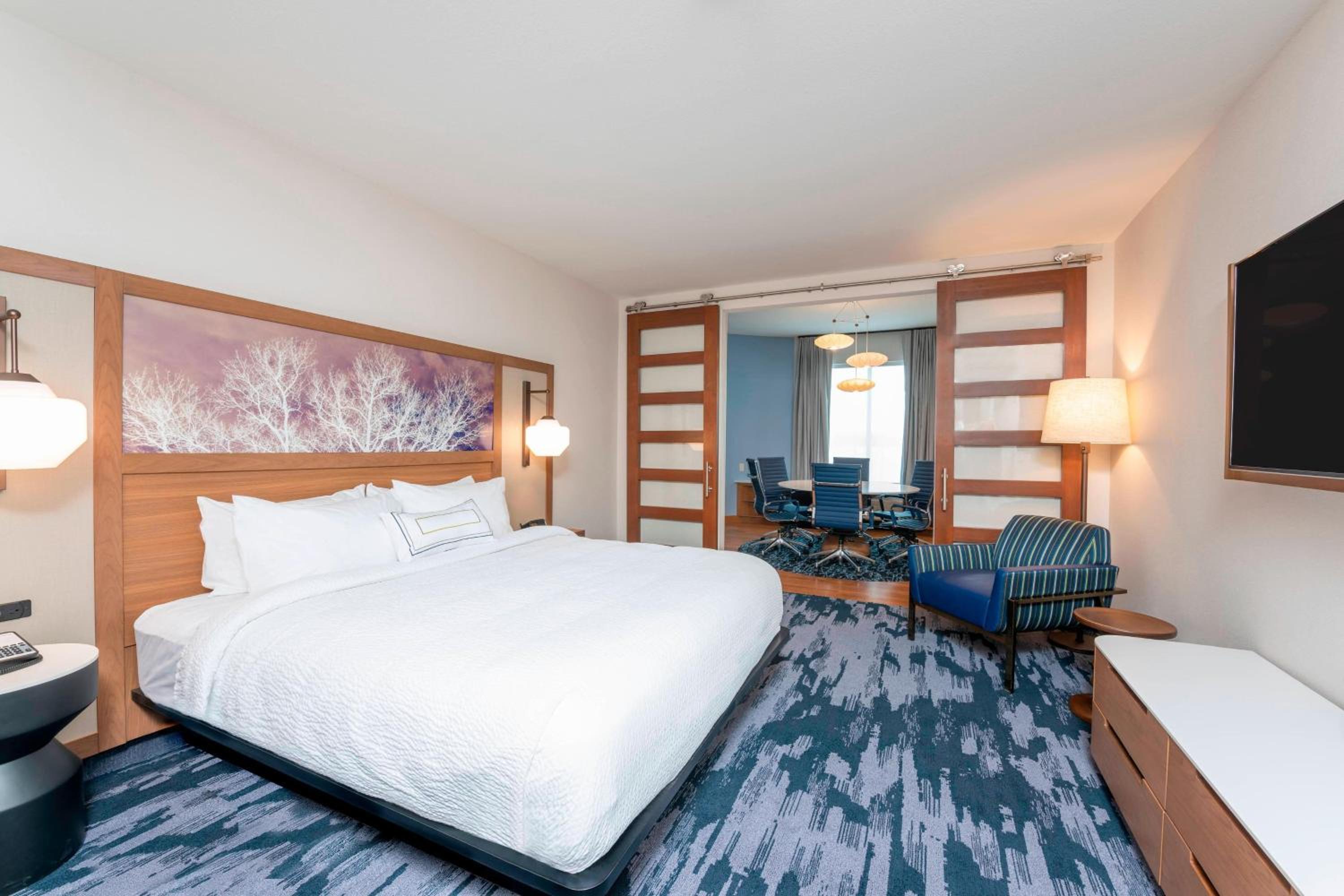 Business Silo Suite, Suite, 1 King
