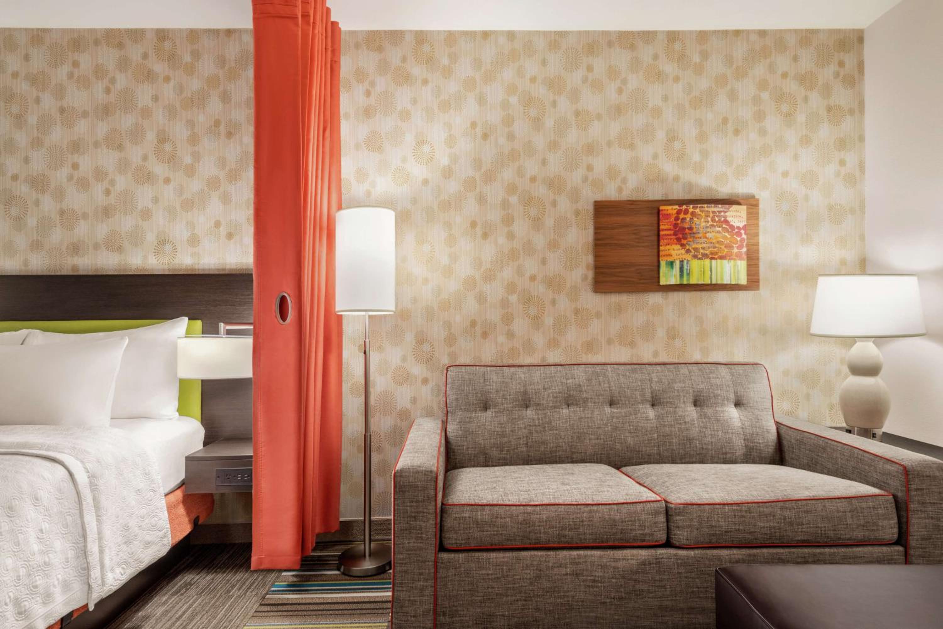 Queen Studio with Two Queen Beds - Non-Smoking