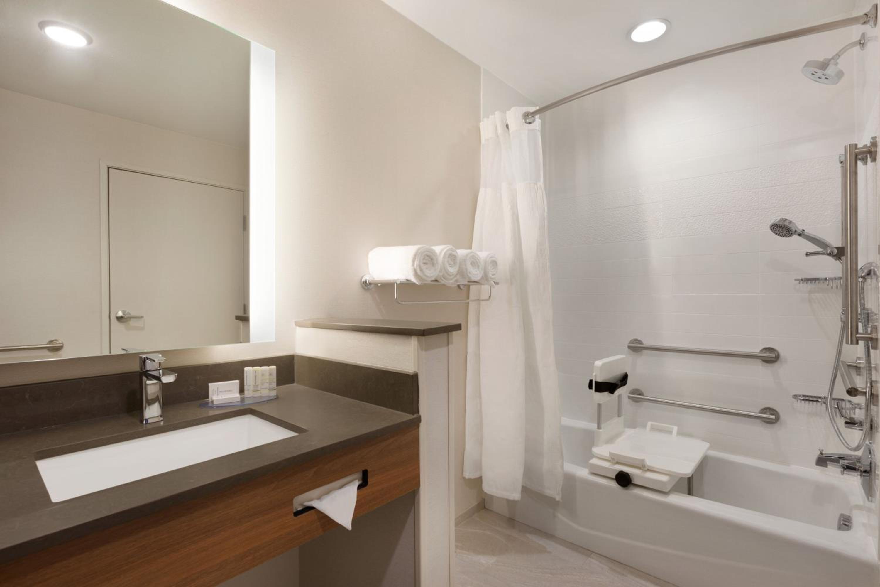 King Suite with City View