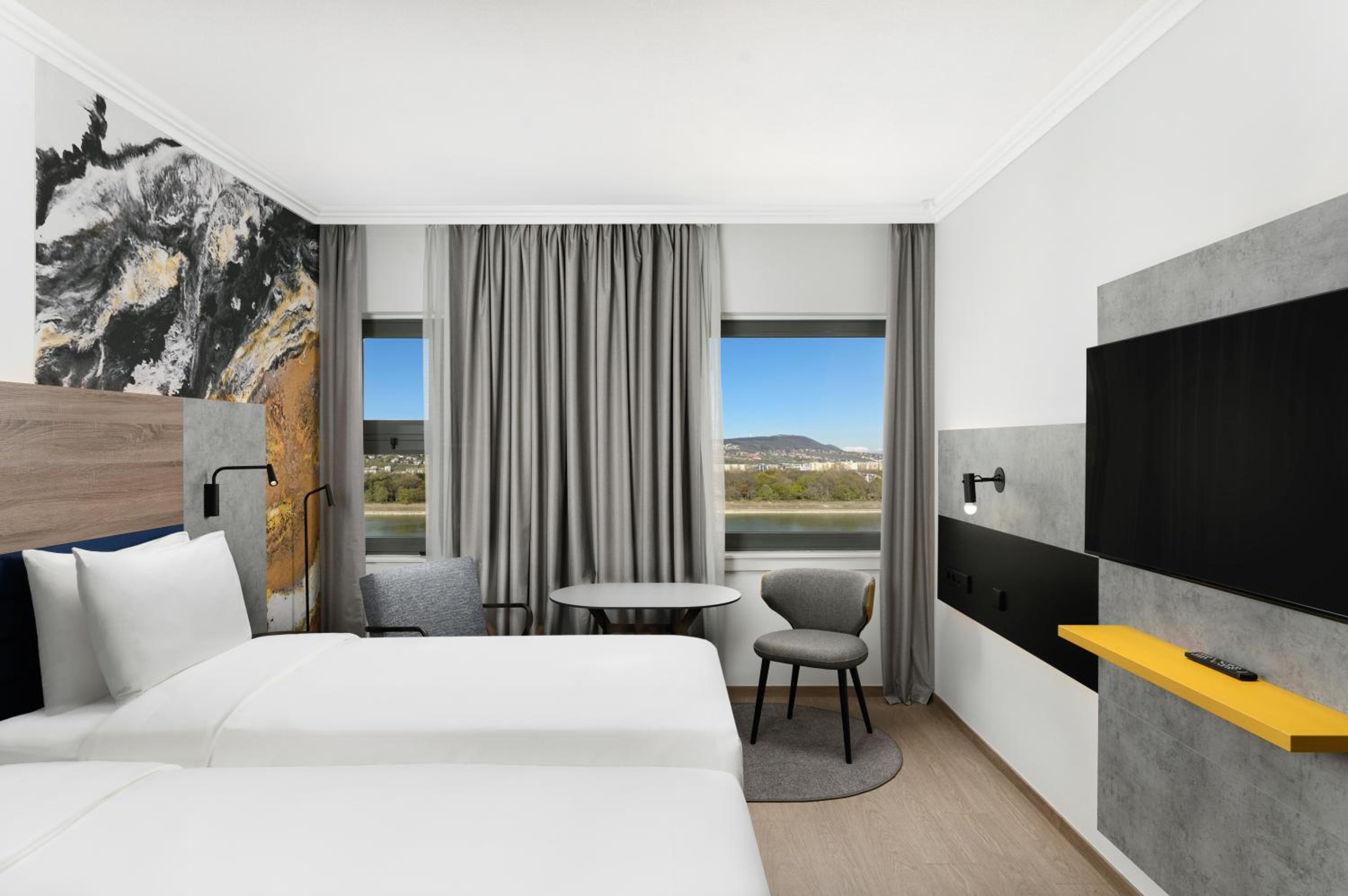 Premium Twin Room with River View ( newly refurbished )