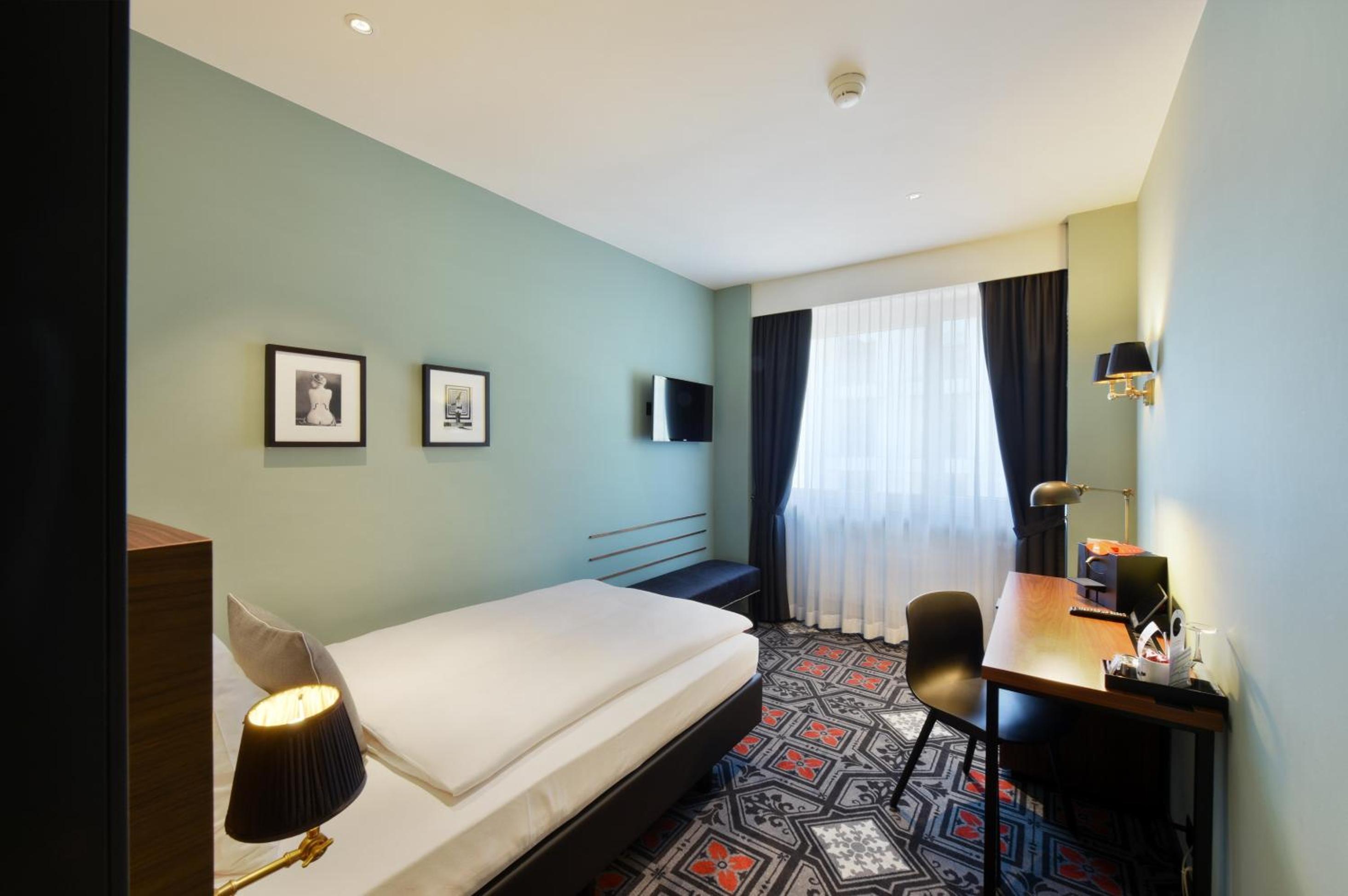 Business Single Room