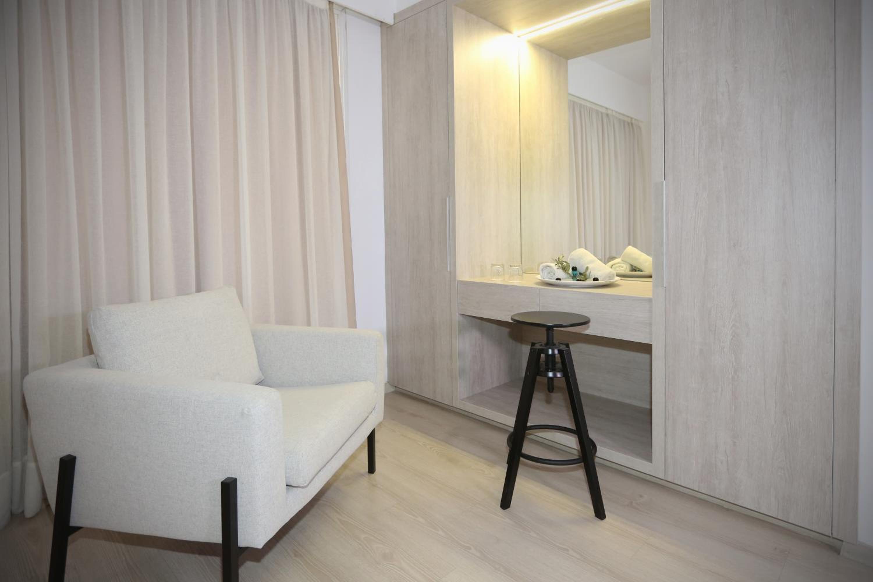 One-Bedroom Apartment with Sea & City View