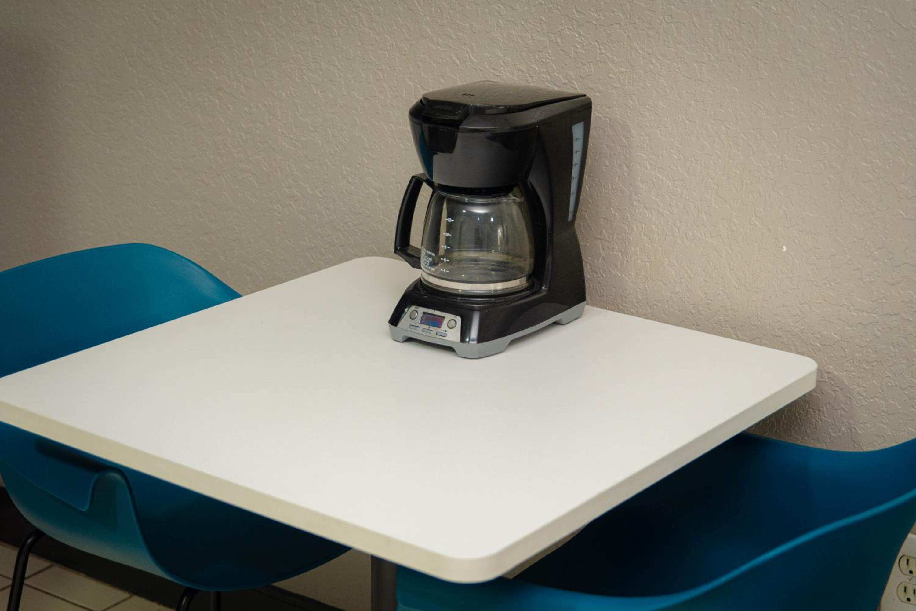 Queen Room - Disability Access - Non-Smoking