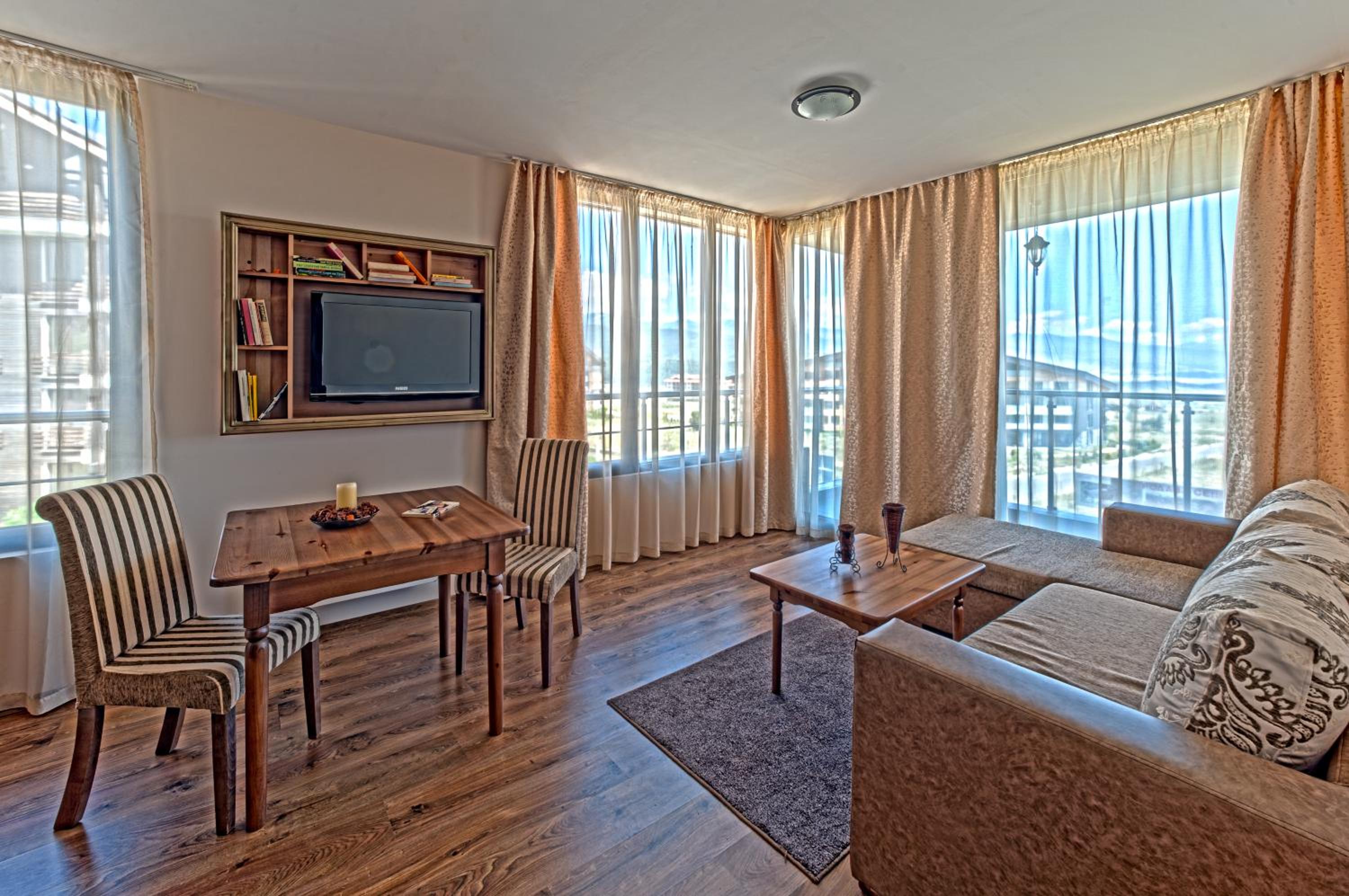 One-Bedroom Apartment with Free Spa Access - Main Building