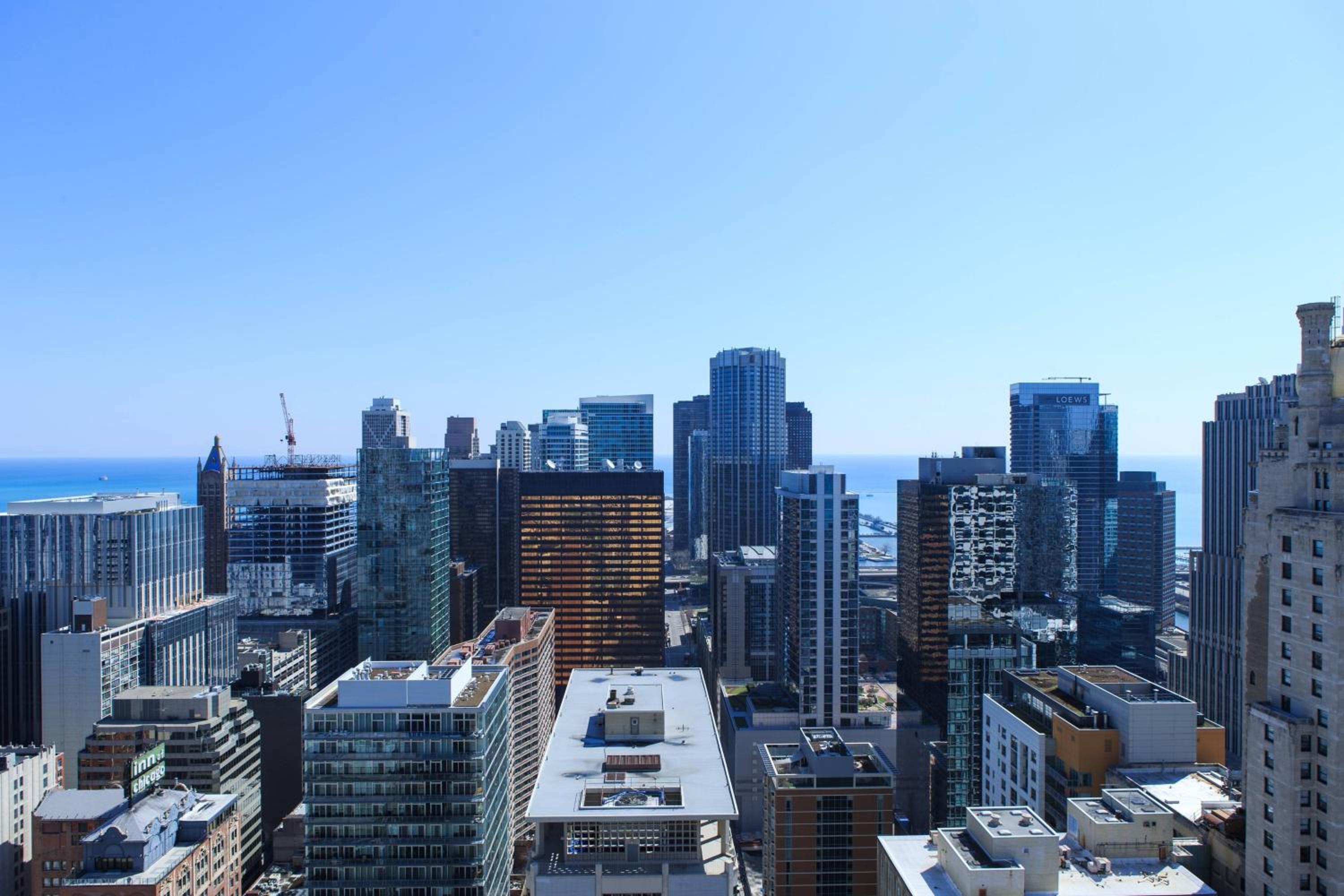 Club level, Guest room, 1 King, City view, High floor