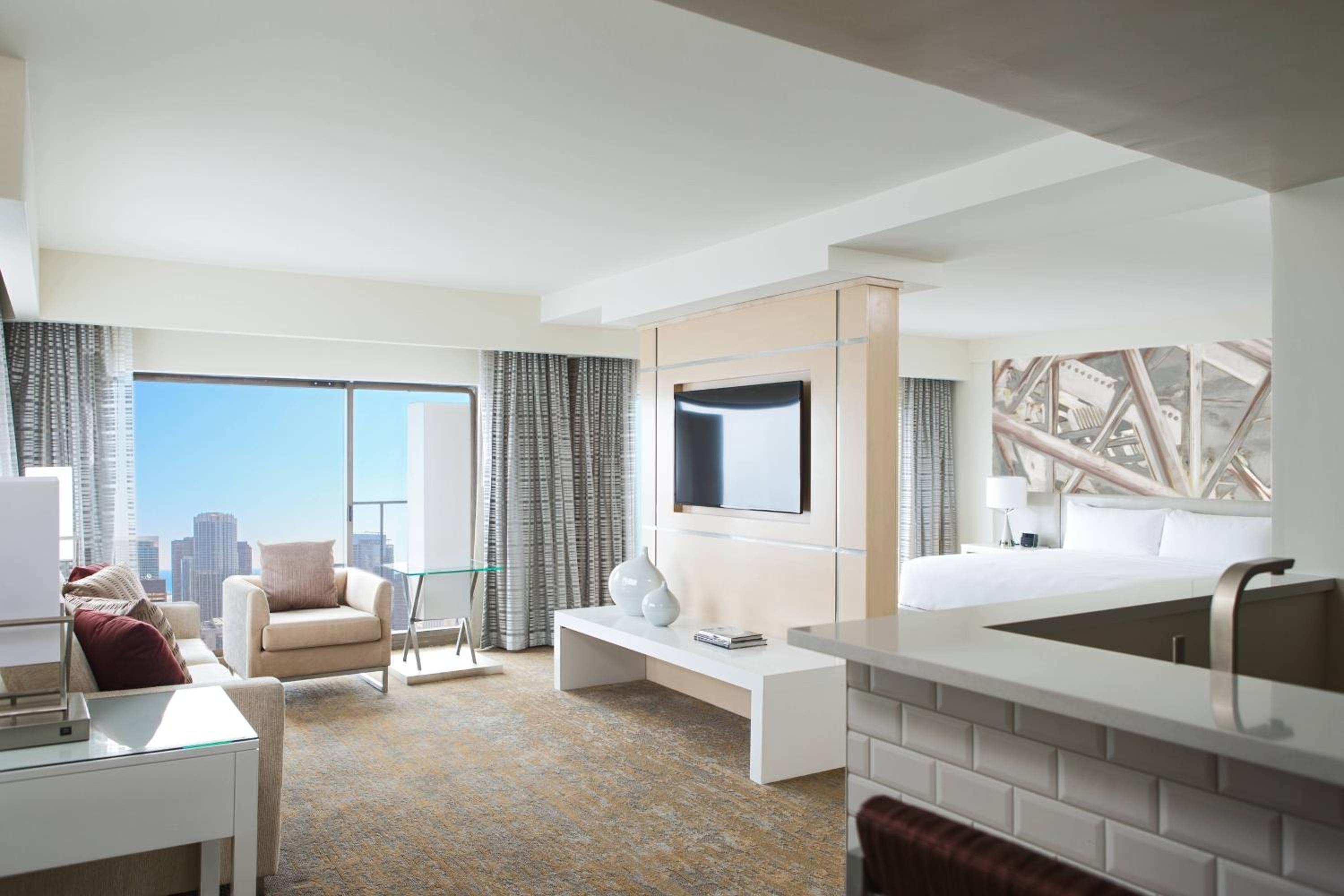 One-Bedroom Suite with Premium City View