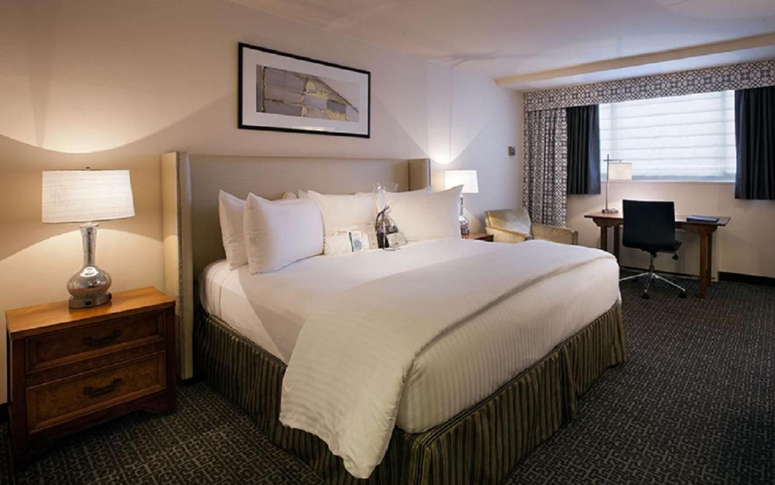 Accessible Deluxe King