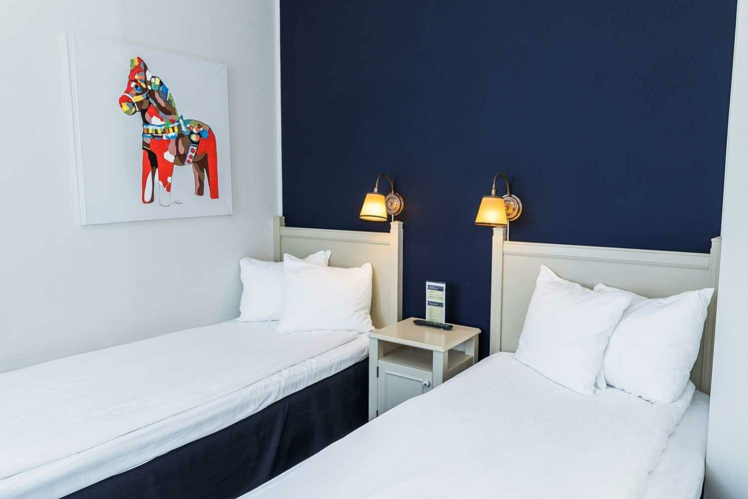 Standard Quadruple Room with Two Single Beds - Non-Smoking