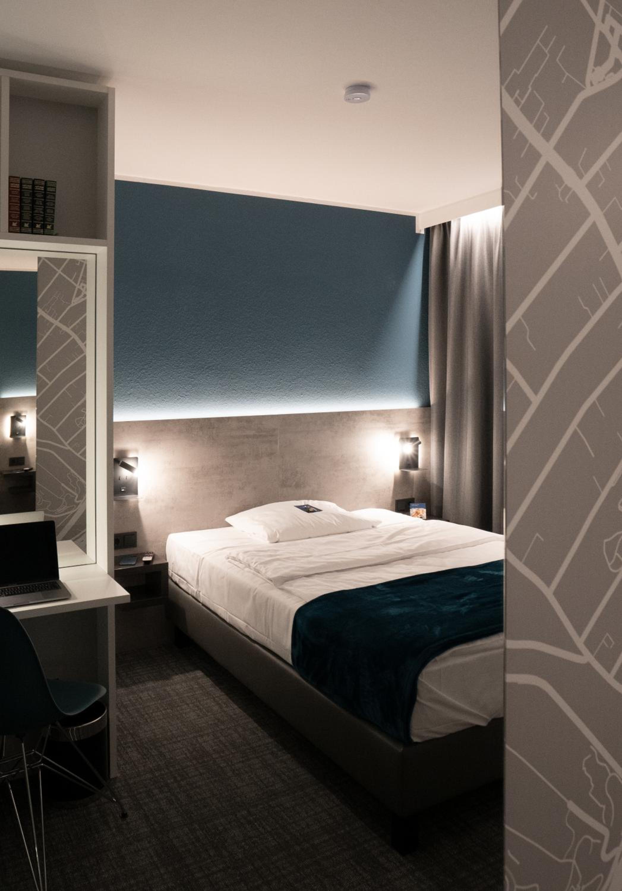 Business Single Room