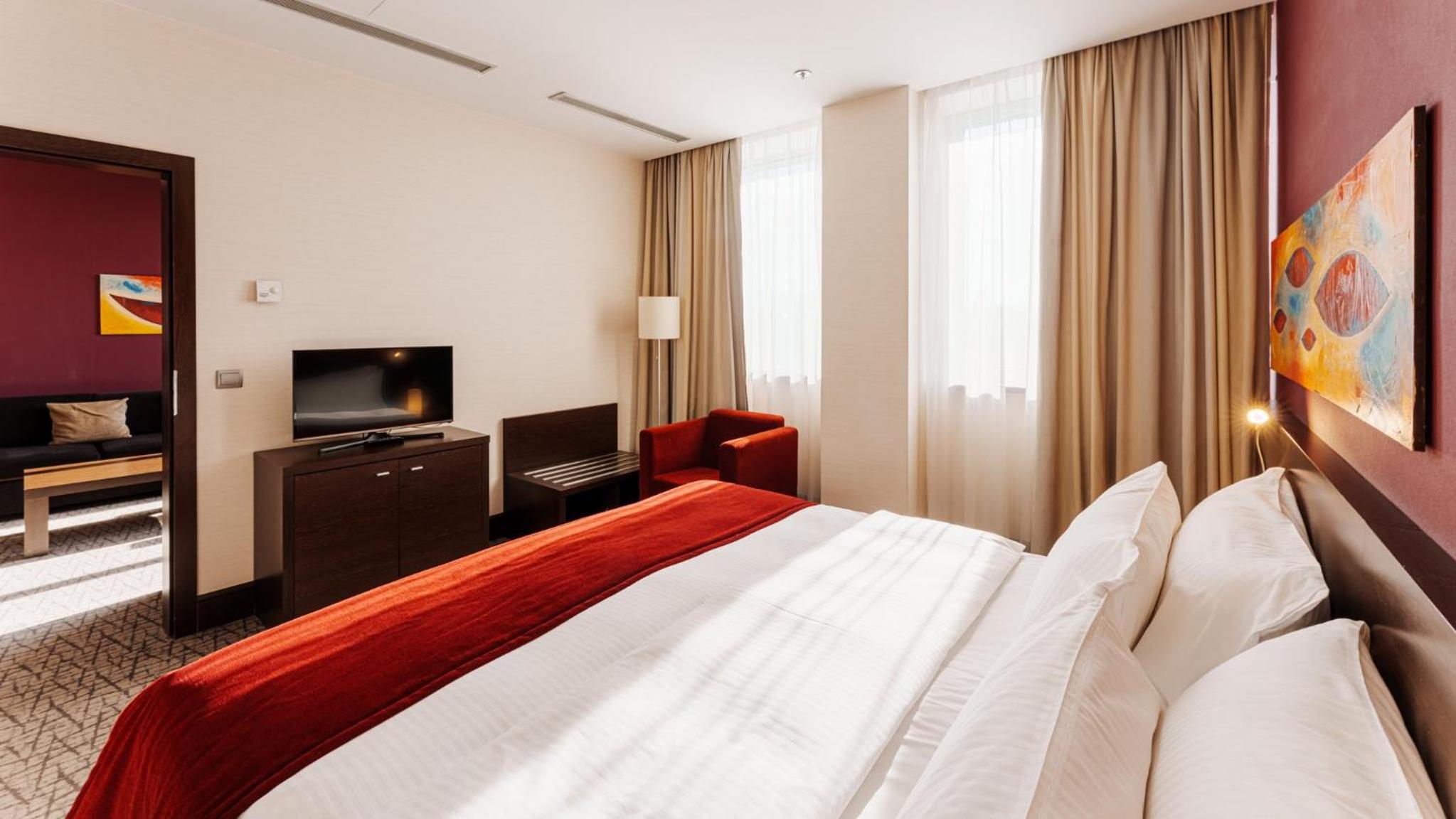 King Suite with Sofa Bed