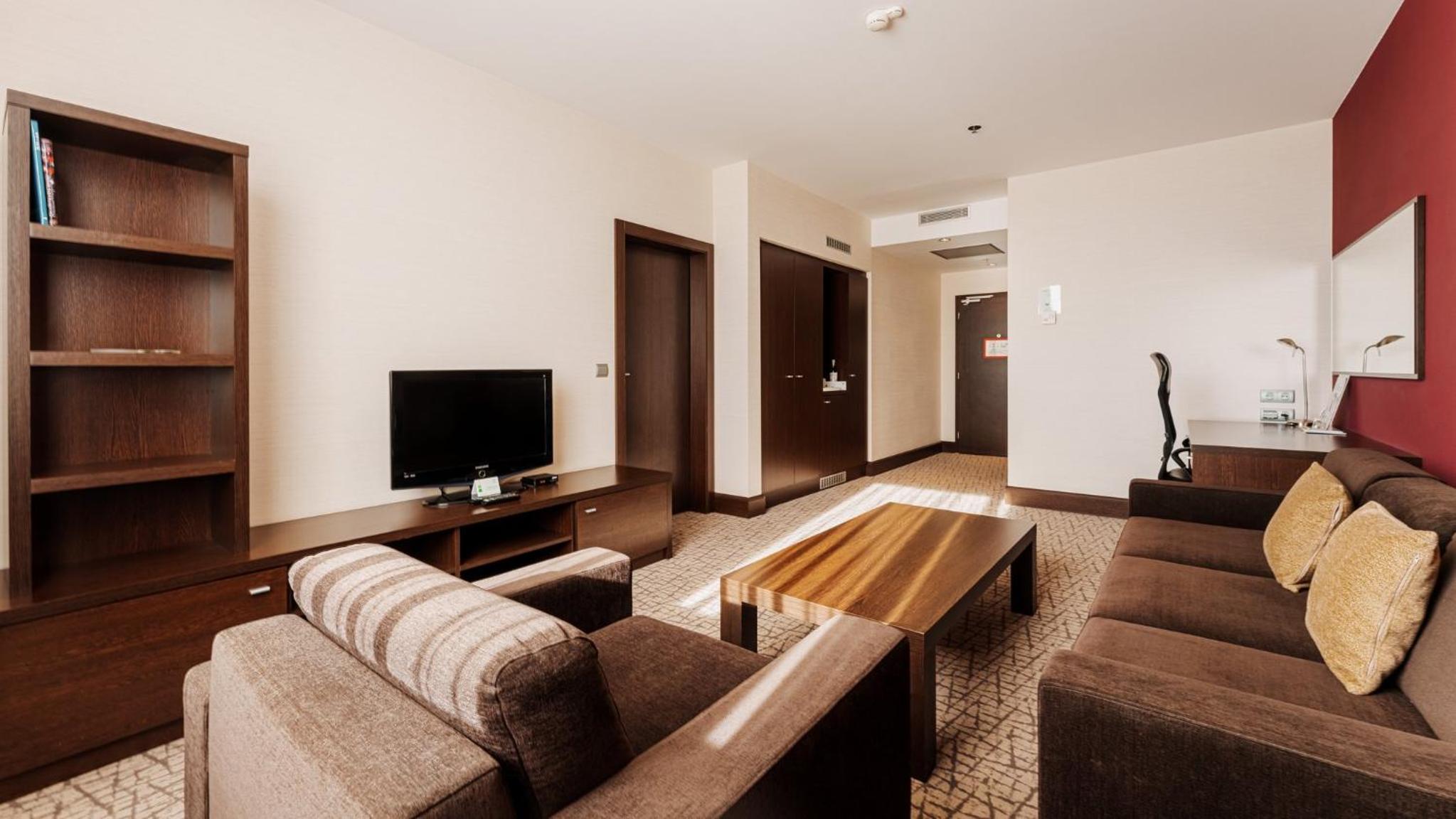 King Suite with Sofa Bed