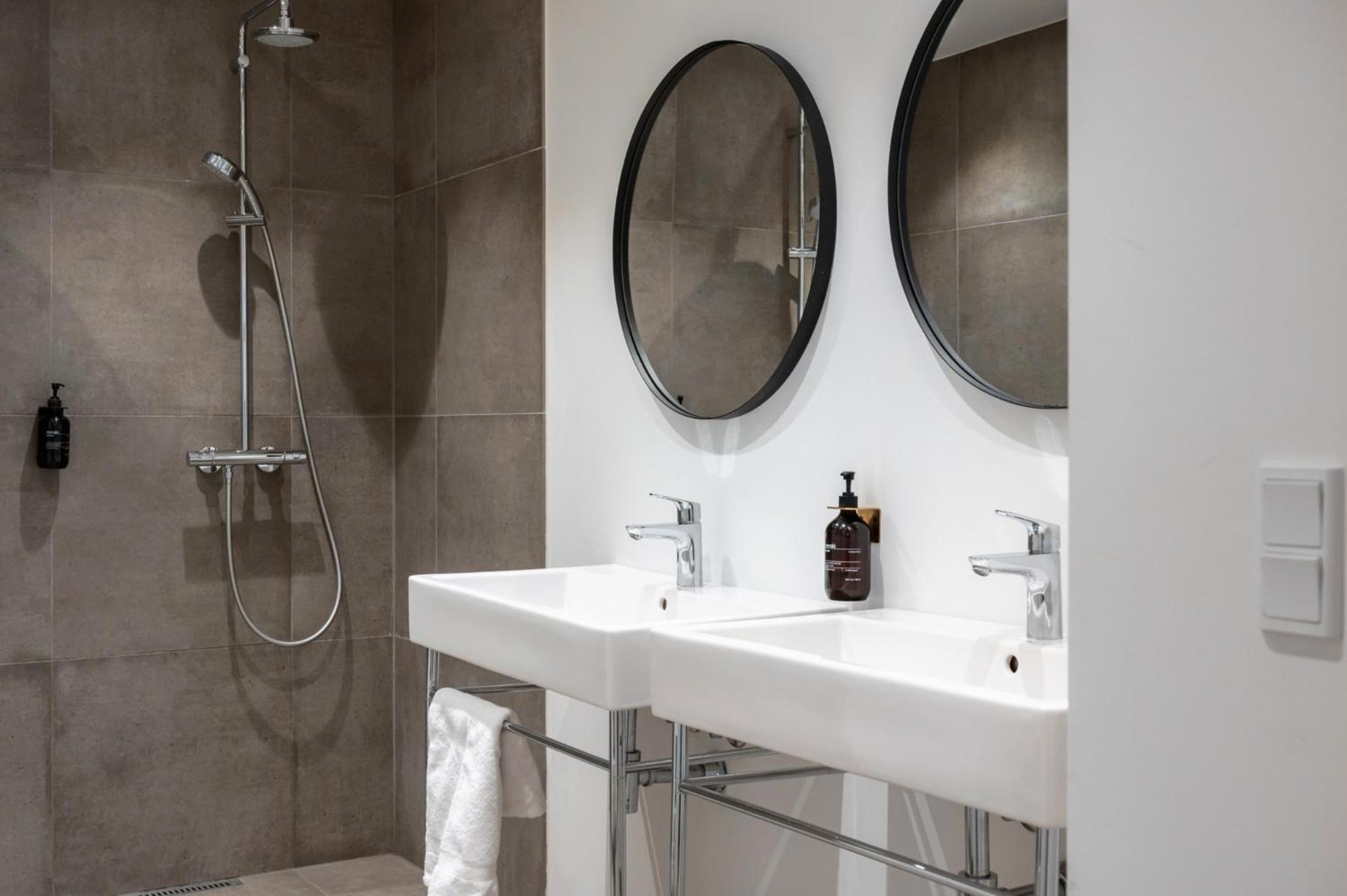 2 bed 2 bath apartment