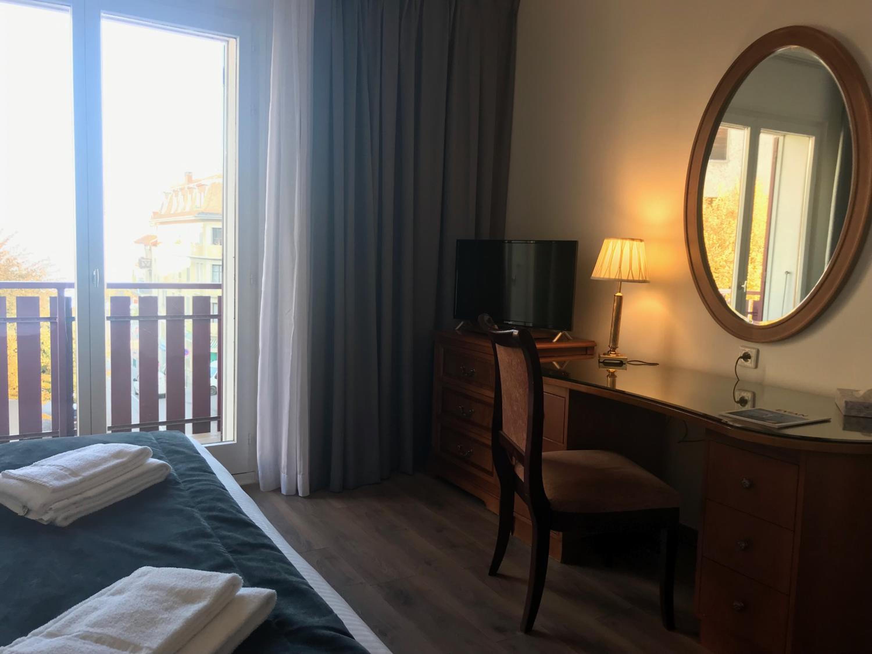 King Room with Lake View