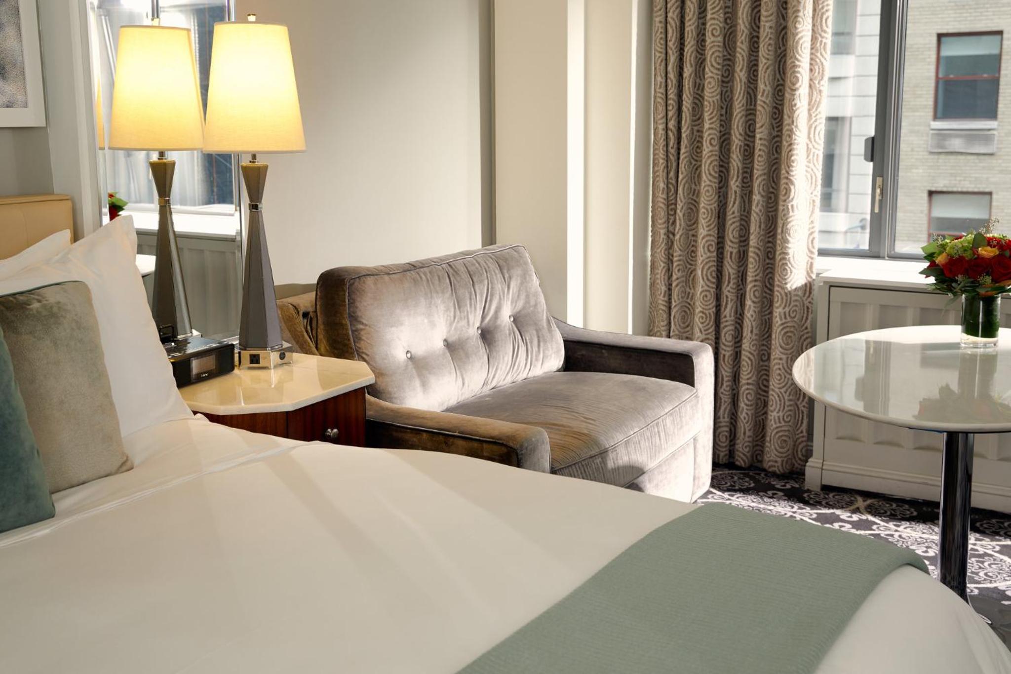 Grand Studio King Hearing Accessible