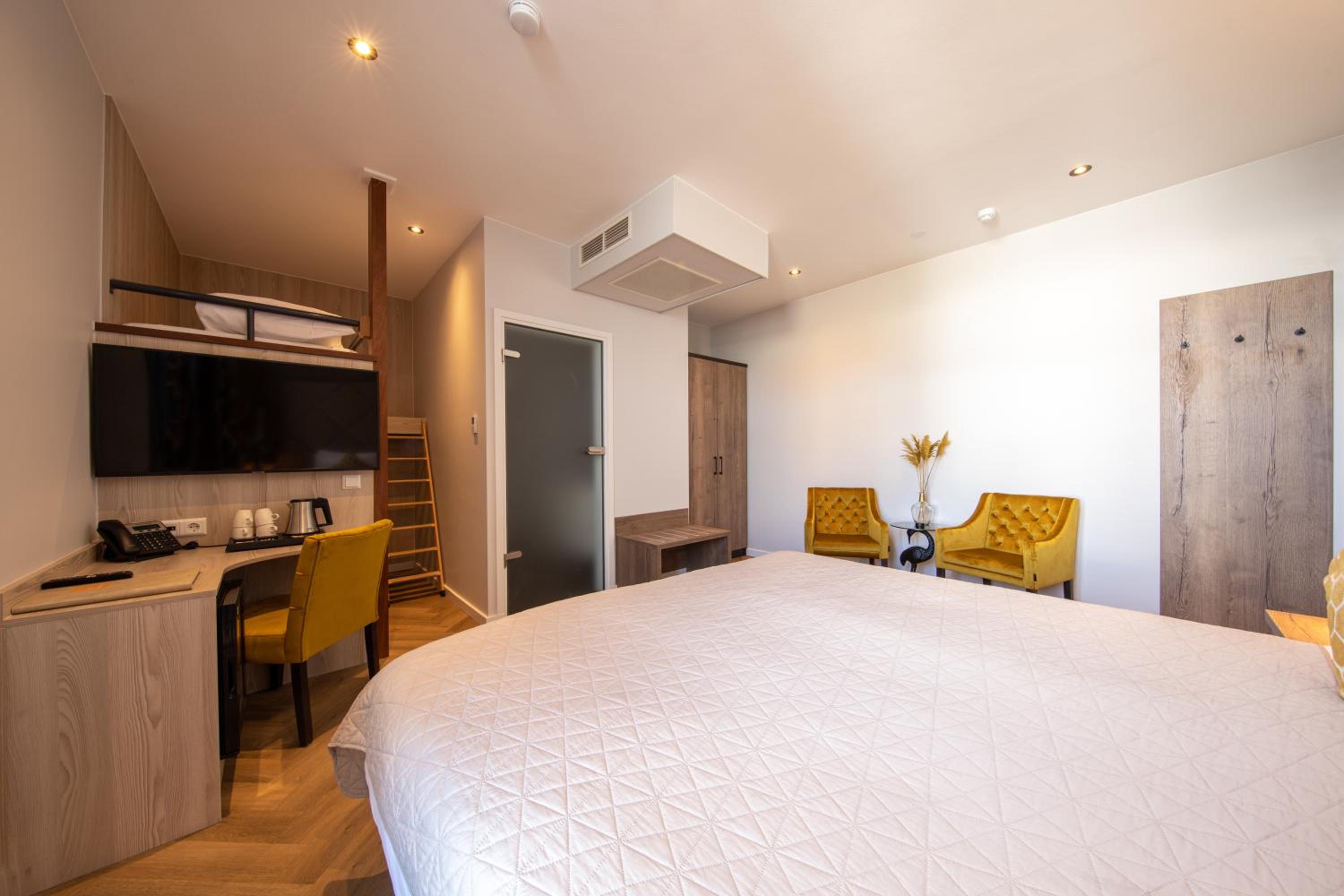 Comfort Quadruple Room