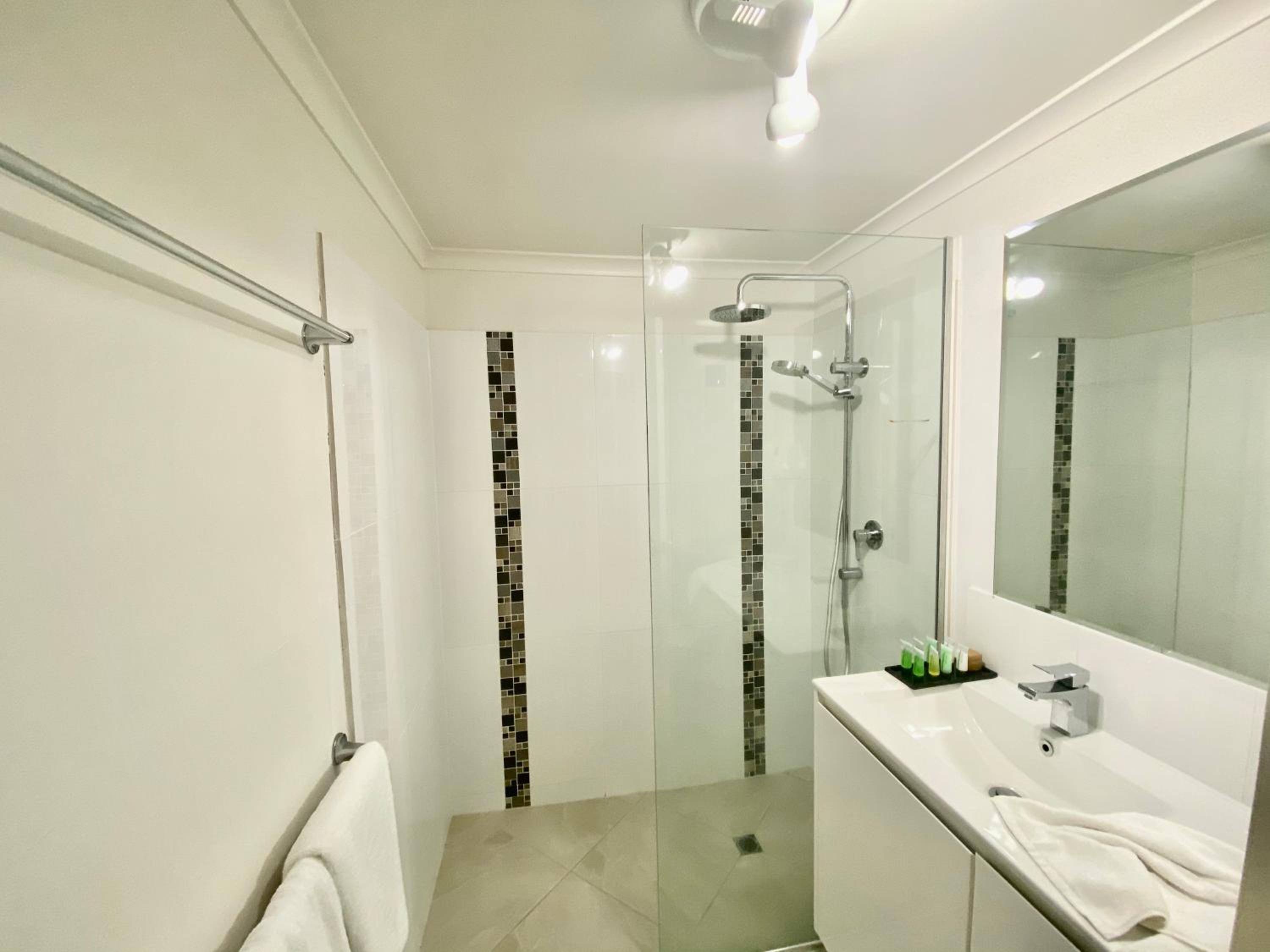 Premium One-Bedroom Apartment with Sea View