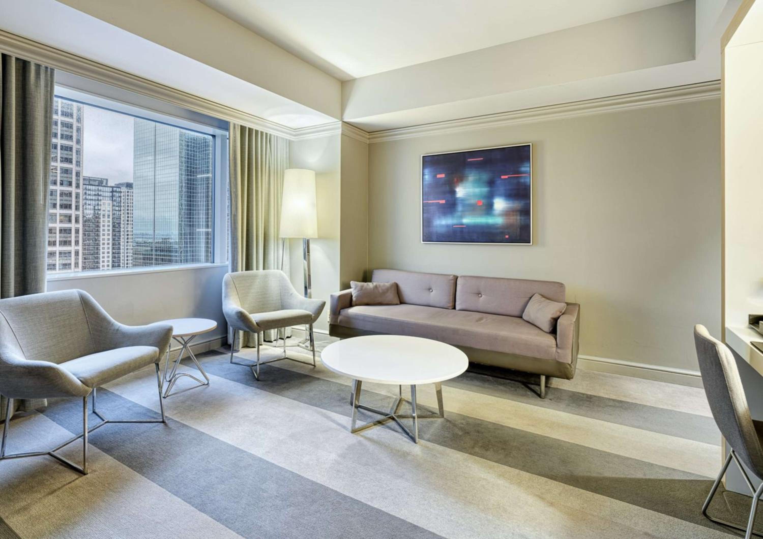 Business King Suite - Non-Smoking