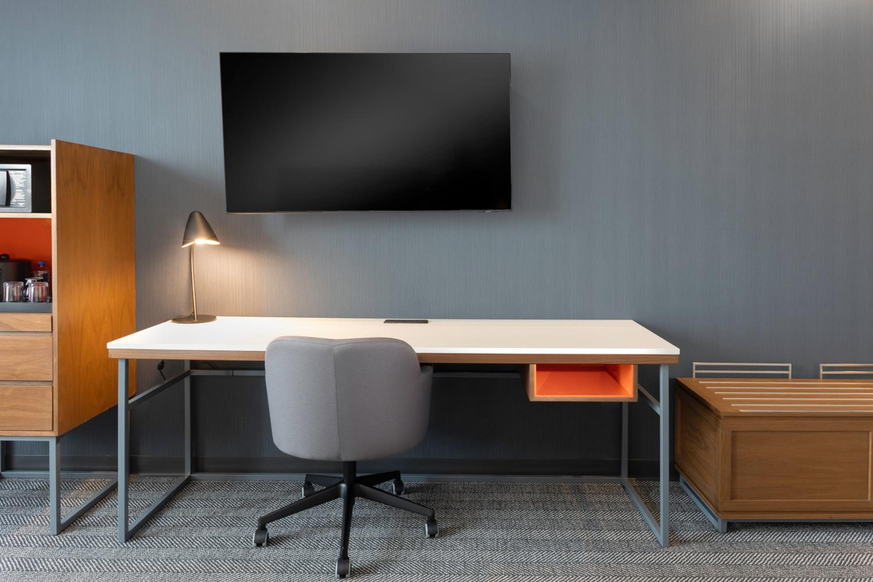 Guest Room with Two Double Beds