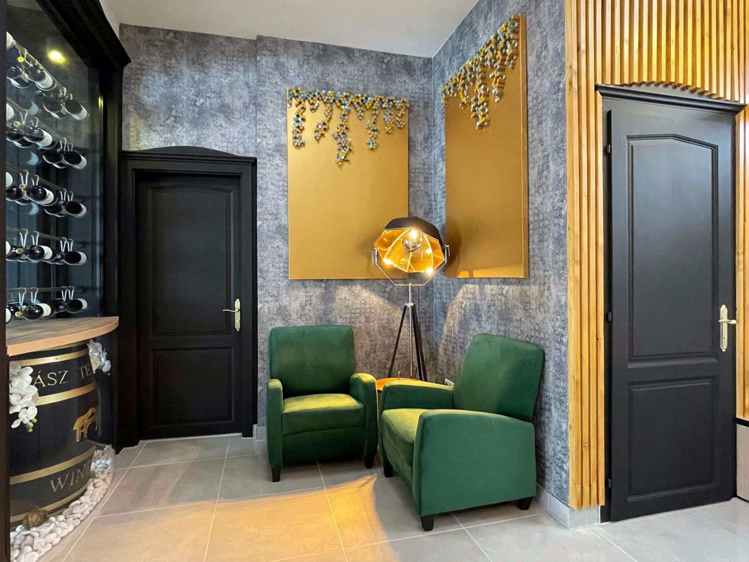 Grand Superior Apartment - Annex