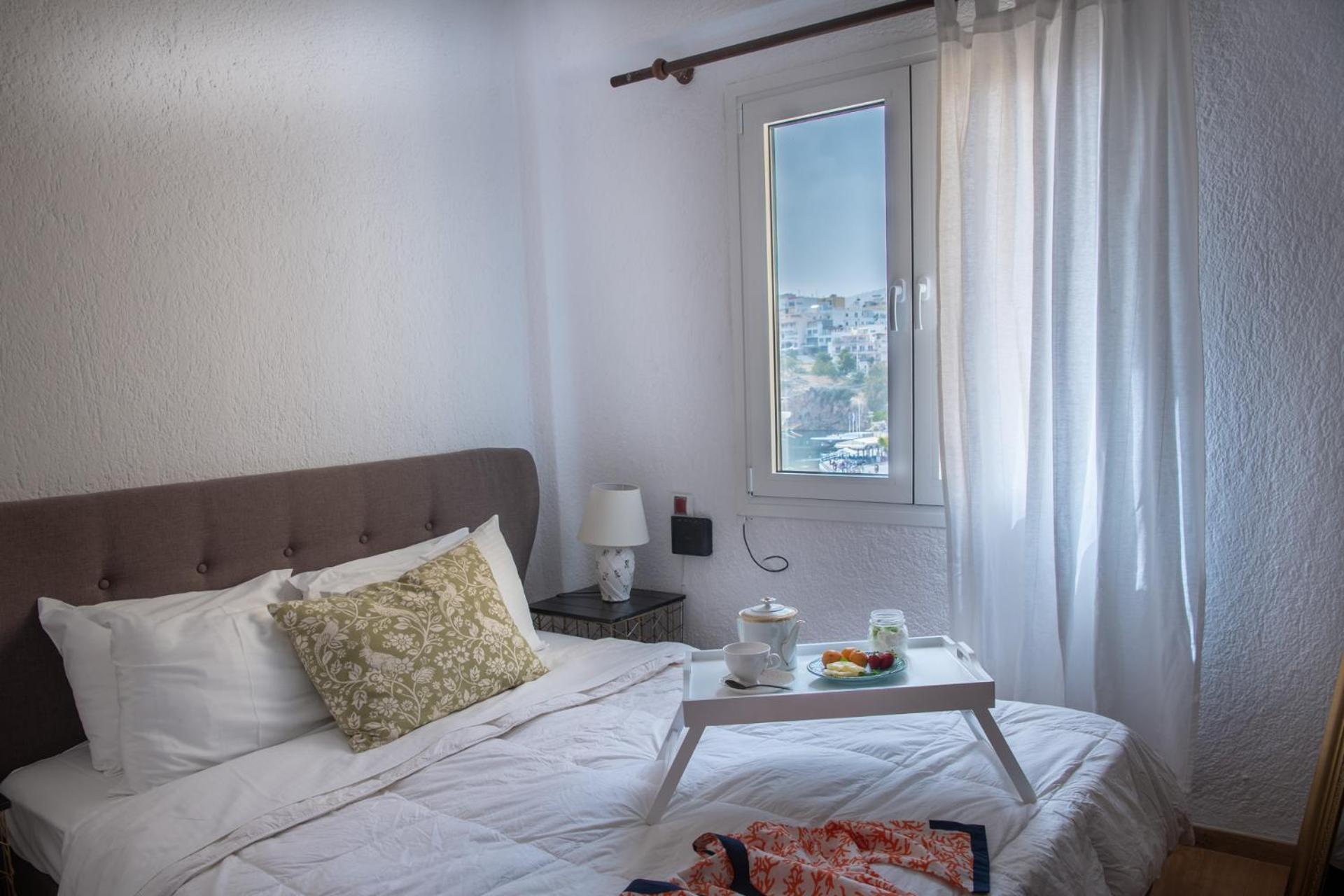 Junior Suite with Side Sea View