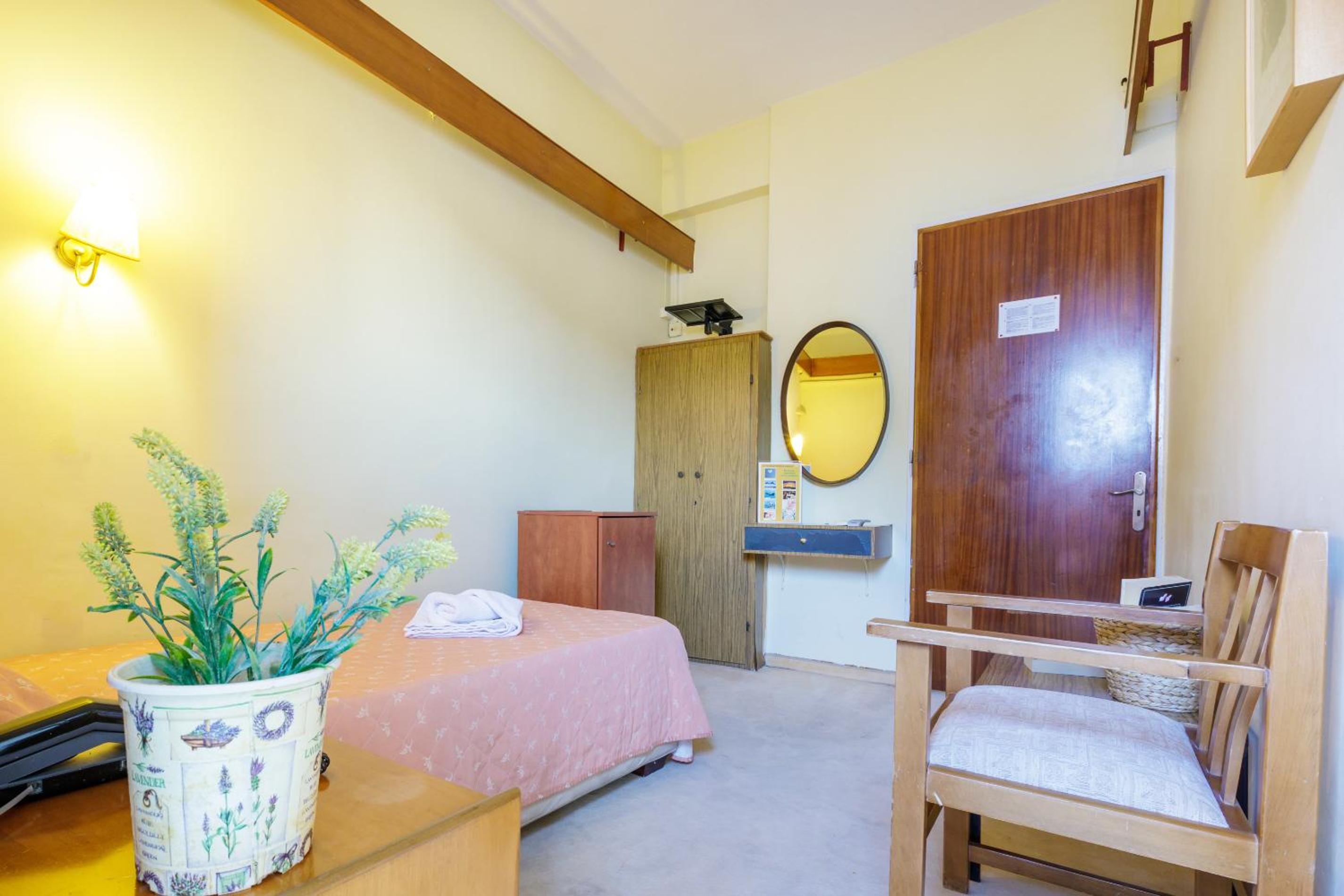 Single Room