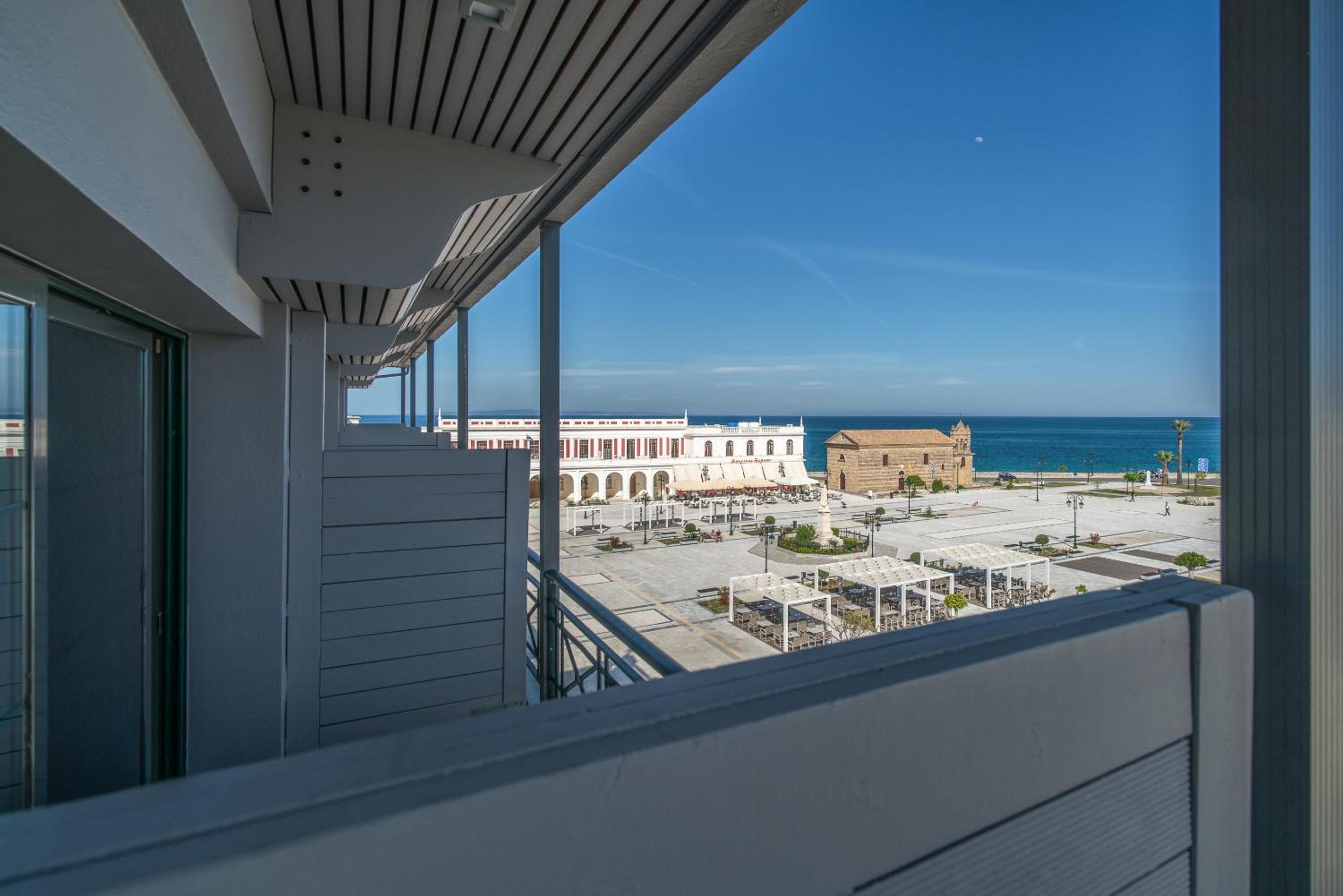 Double or Twin Room with Sea View