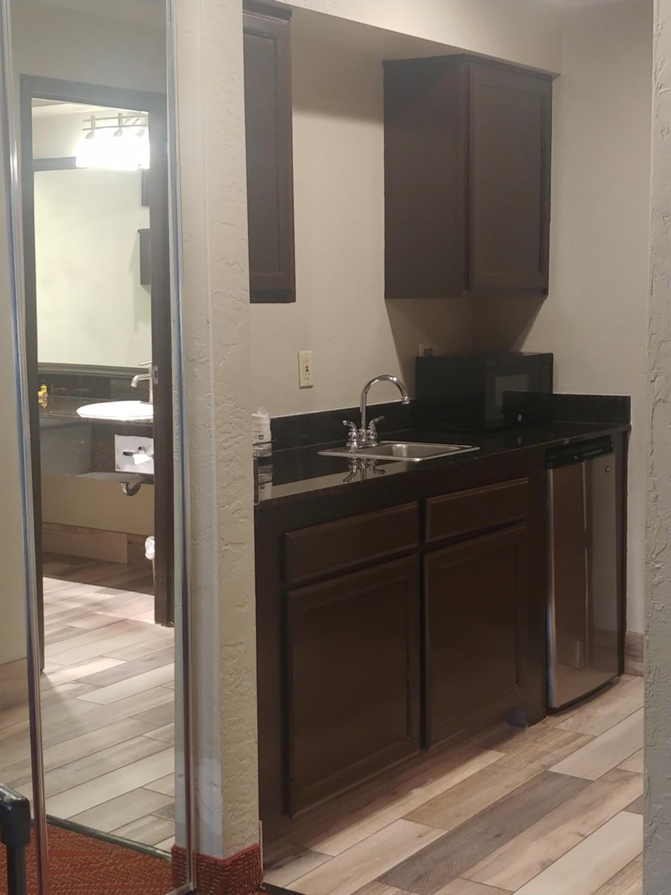 Larger King Room with Single Sofa Bed