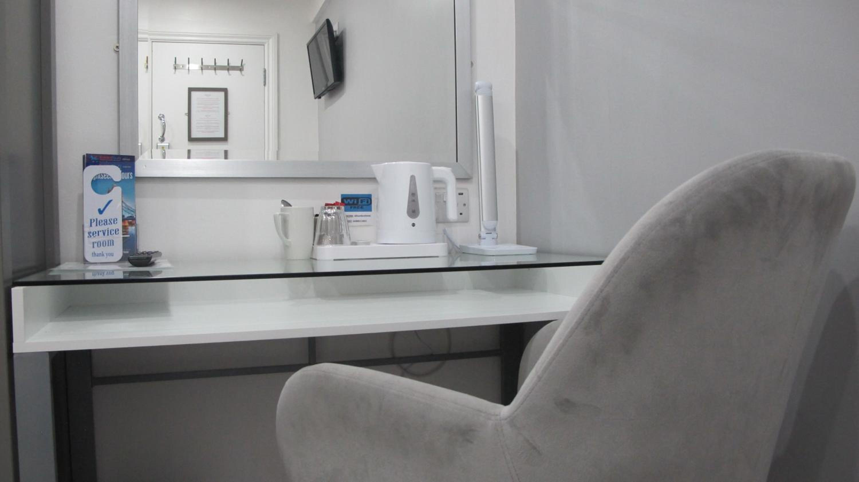 Single Room with Shared Bathroom