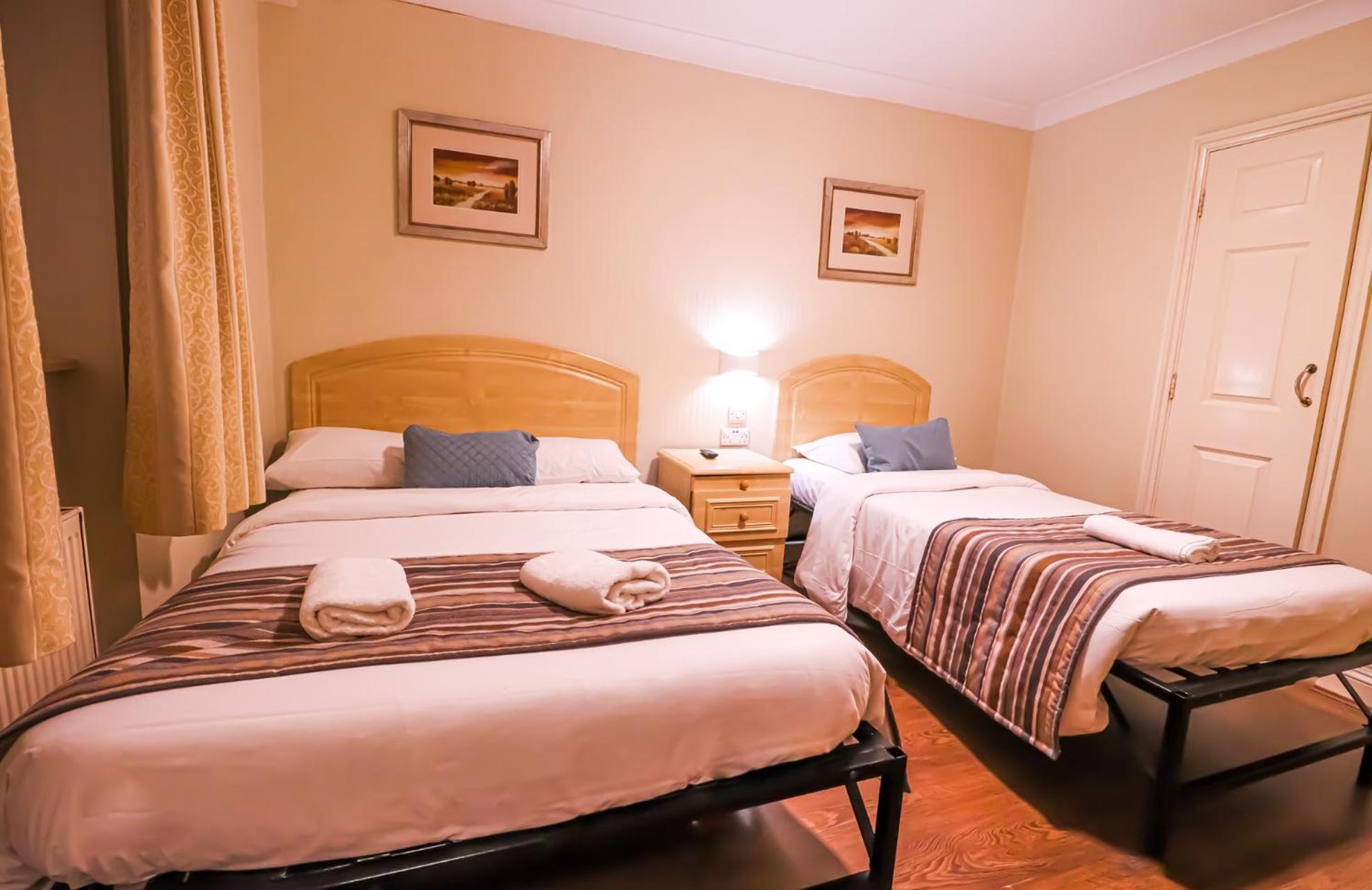 Triple Room with Private Bathroom