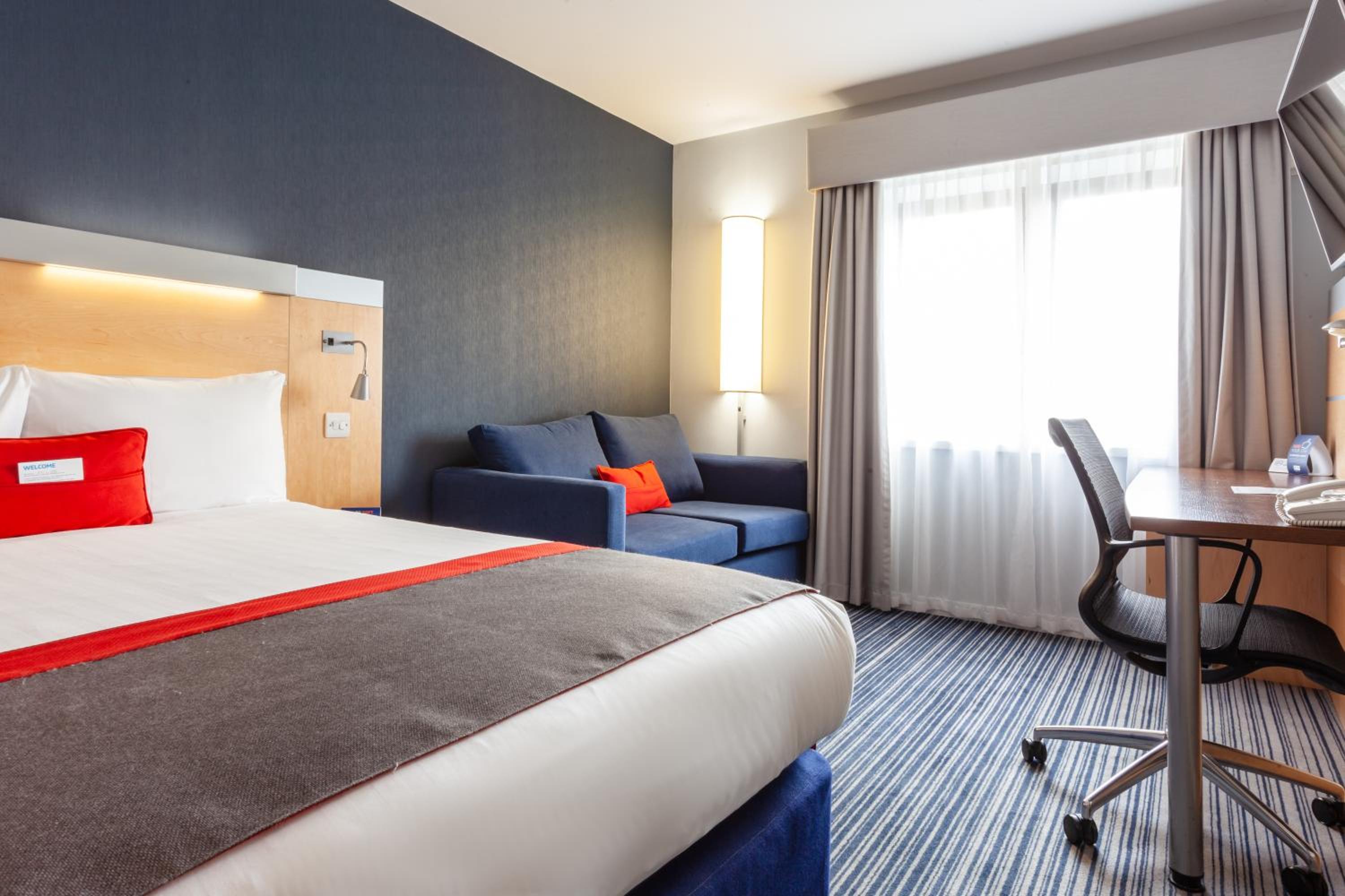 Standard Double Room with Free Hot Breakfast
