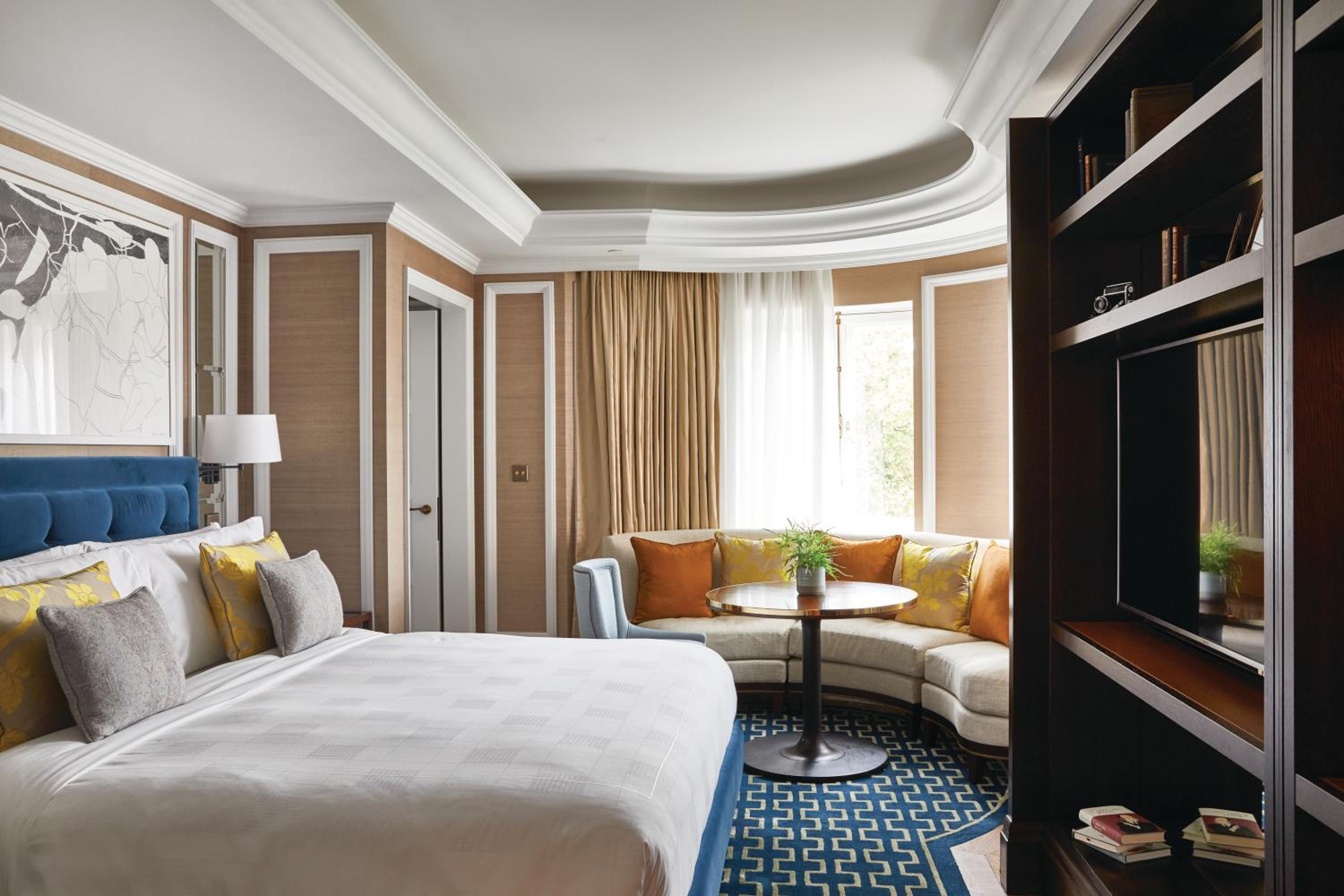 Suite with Garden View