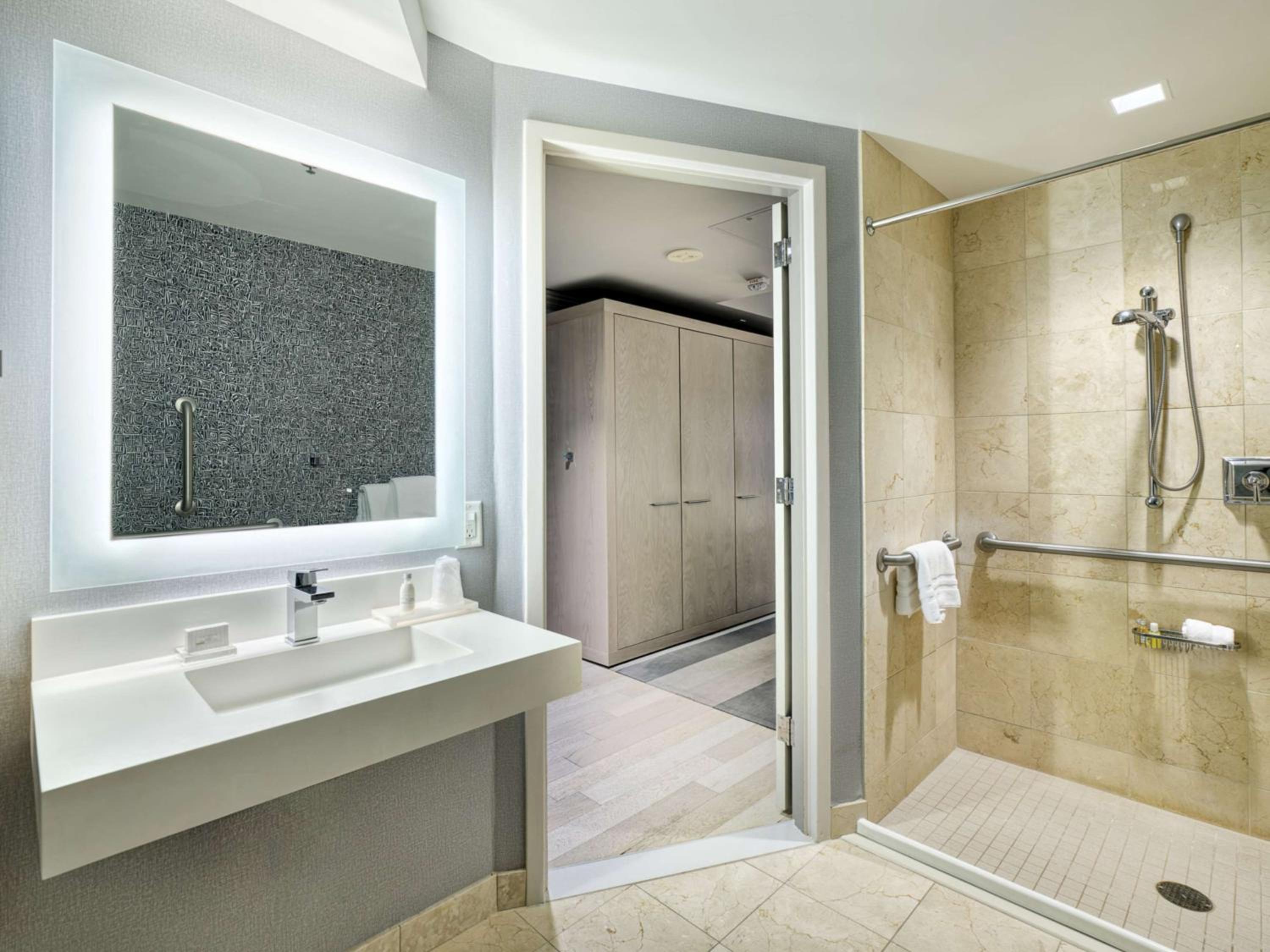 Mobility Accessible Deluxe King with Roll-In Shower