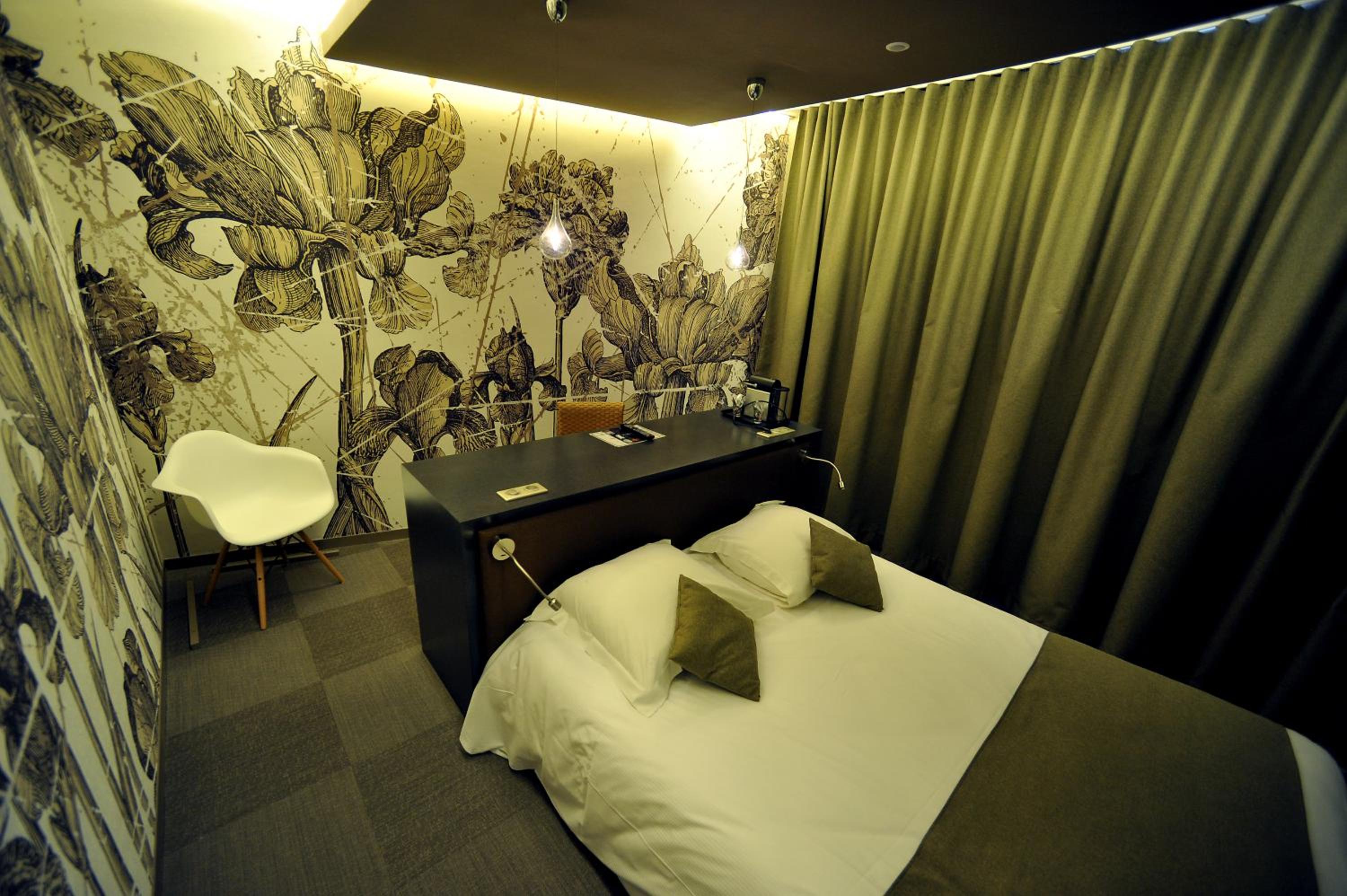 Elegance Family Room