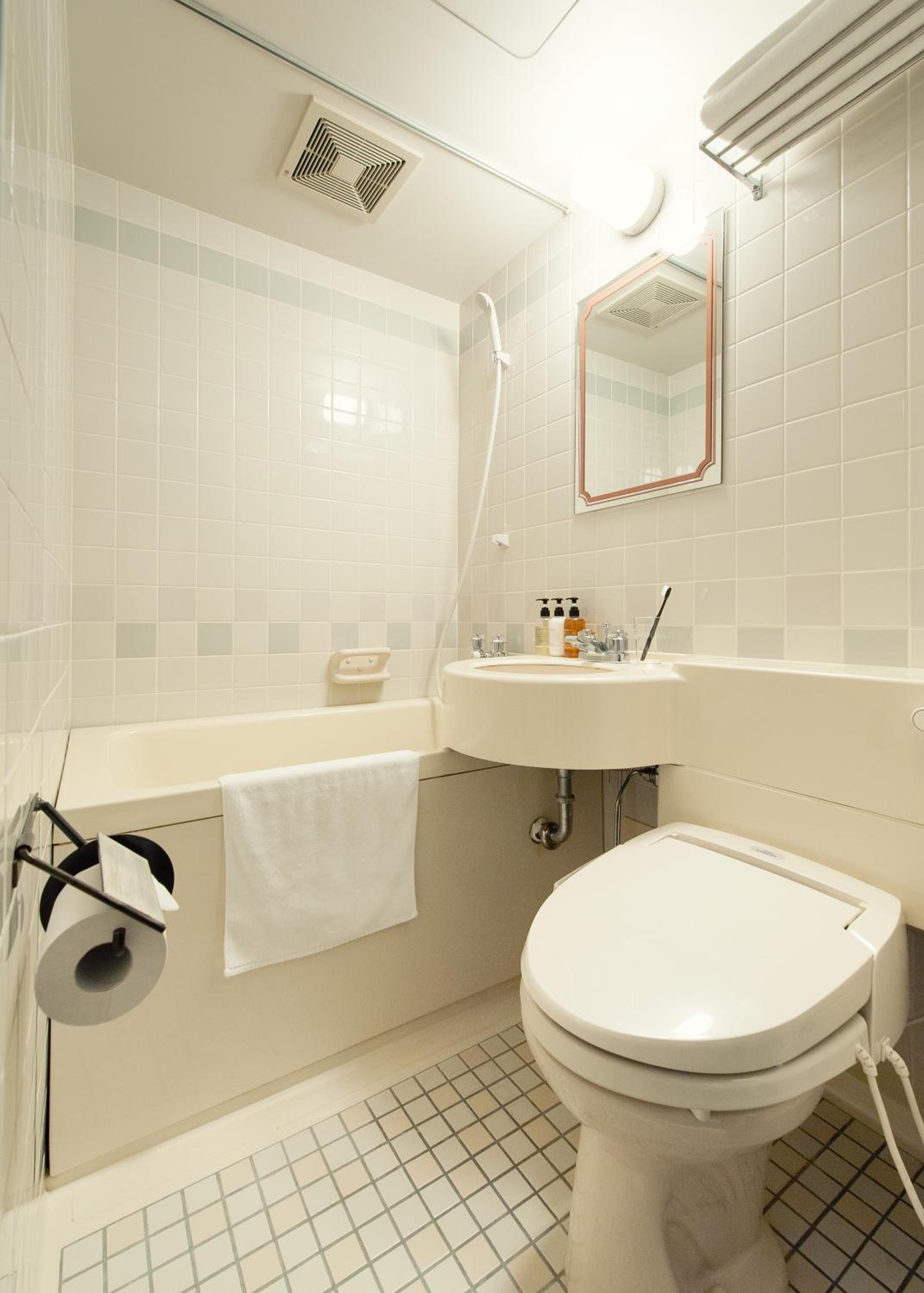 Single Room - Non-Smoking