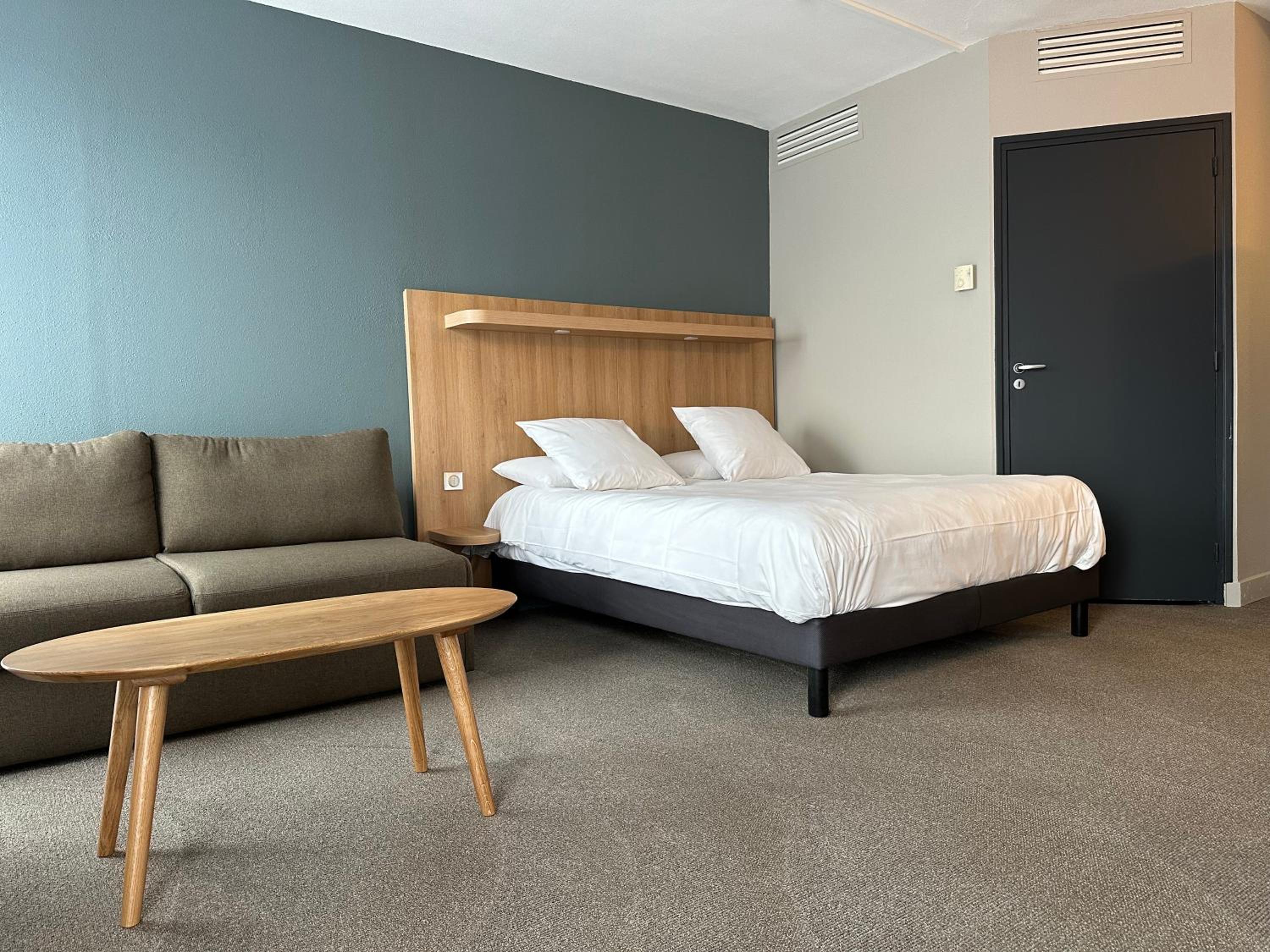 Privilege Family Room