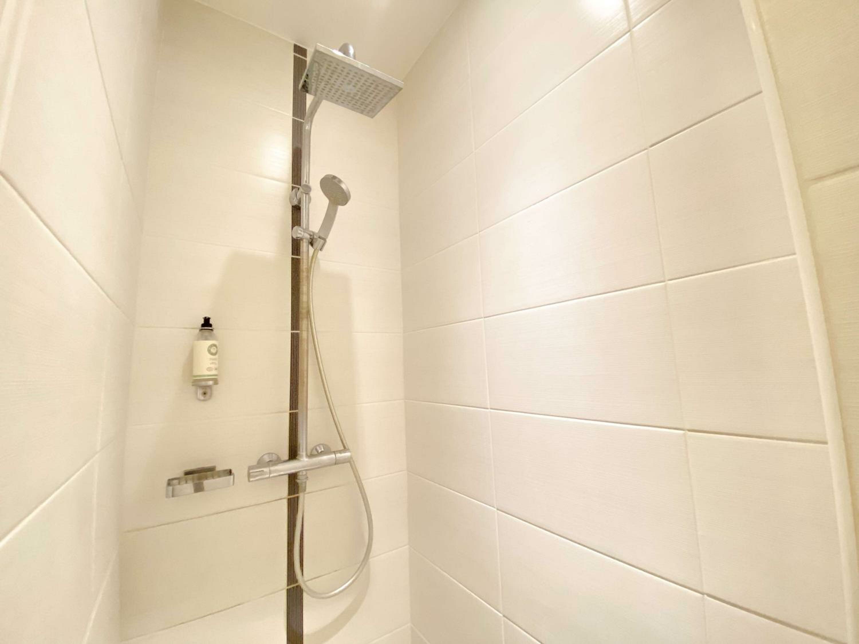 Apartment Studio with Queen Bed - Non-Smoking