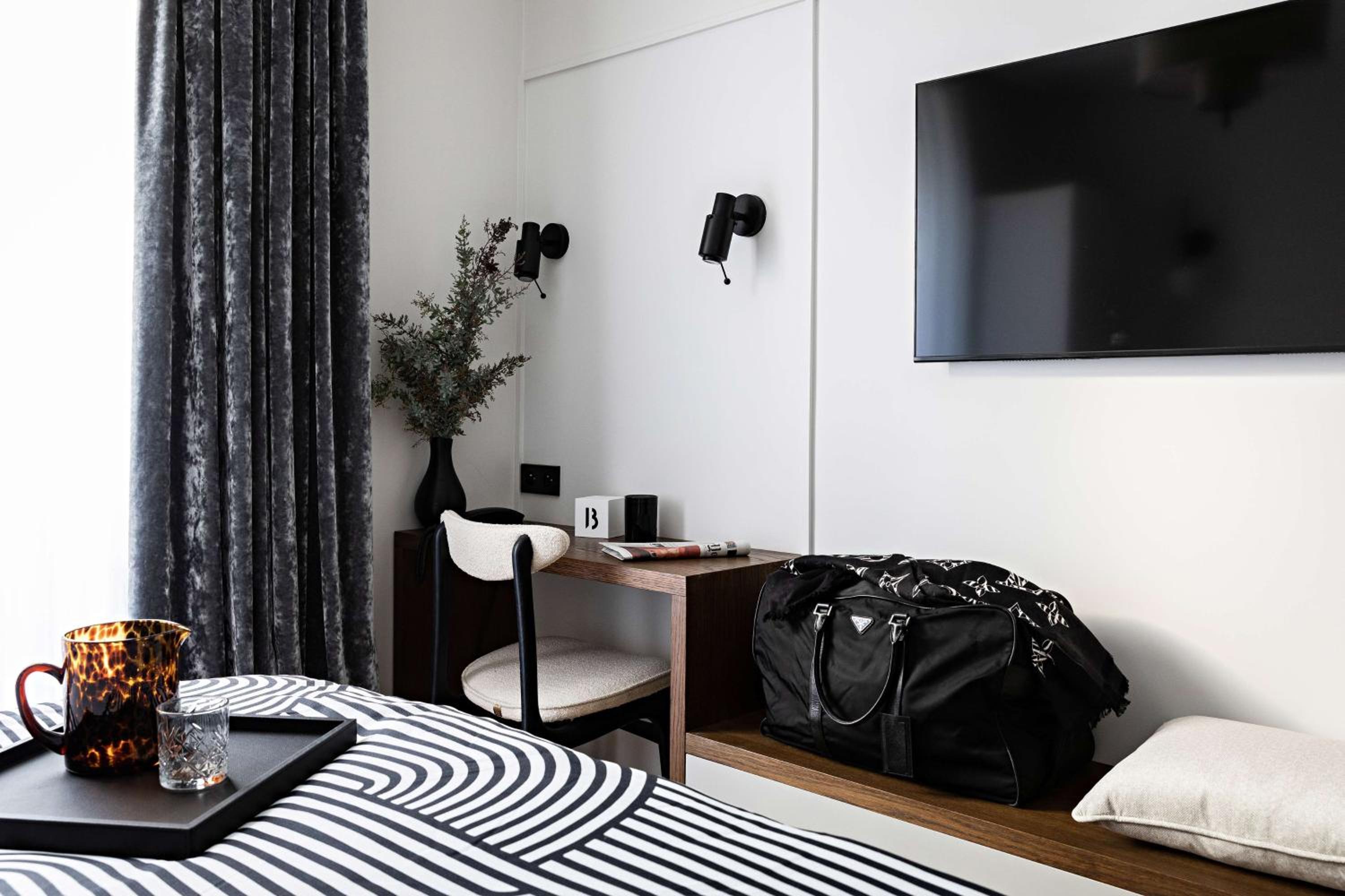 Superior Twin Room - Non-Smoking