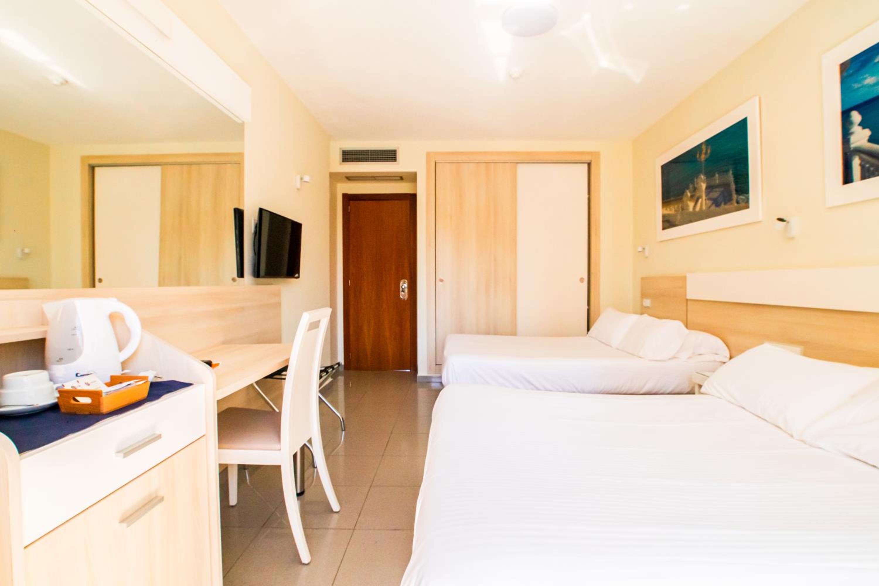 Economy Room 1 or 2 beds (2 Adults)