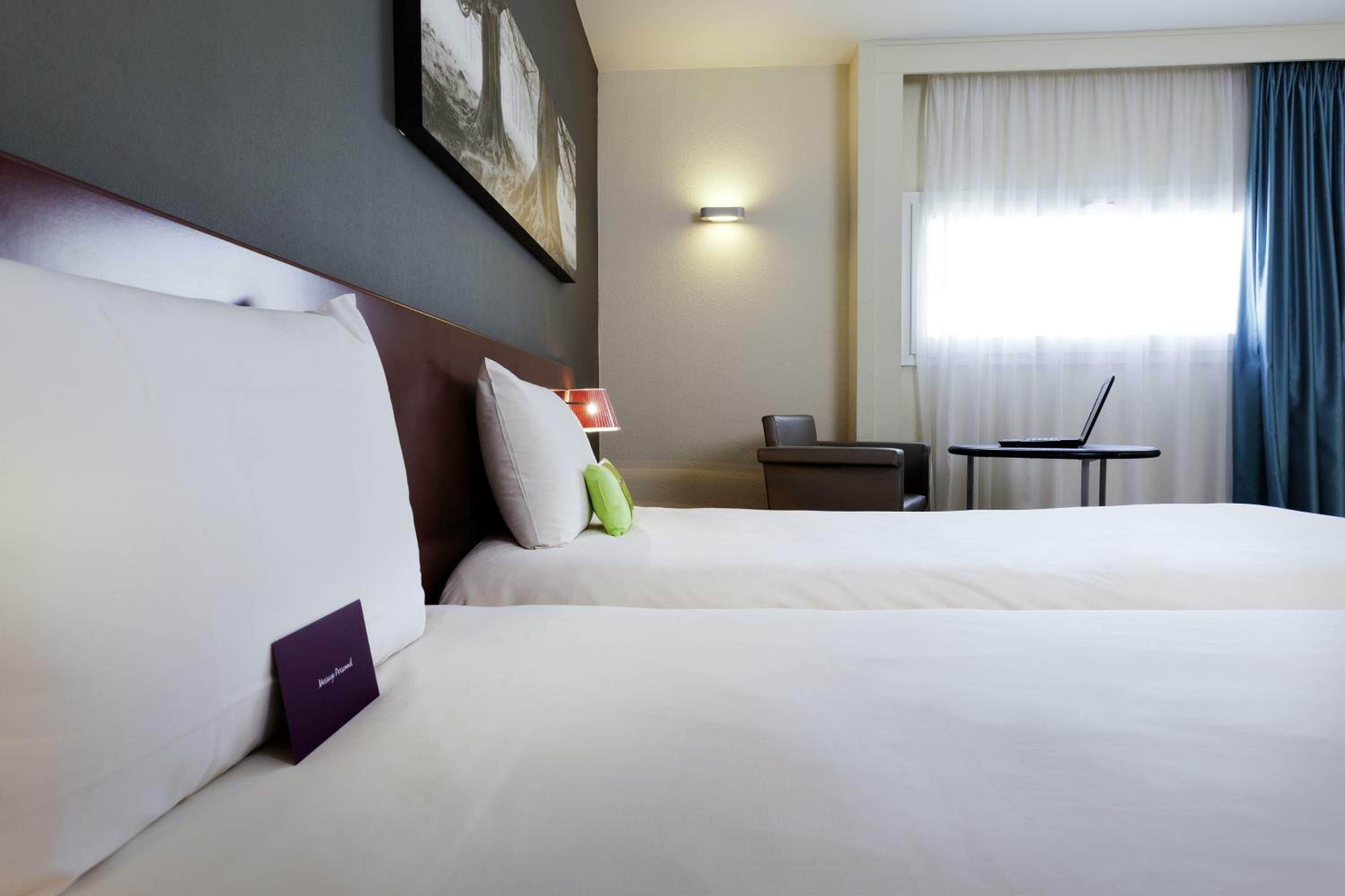 Standard Room with 2 Single Beds