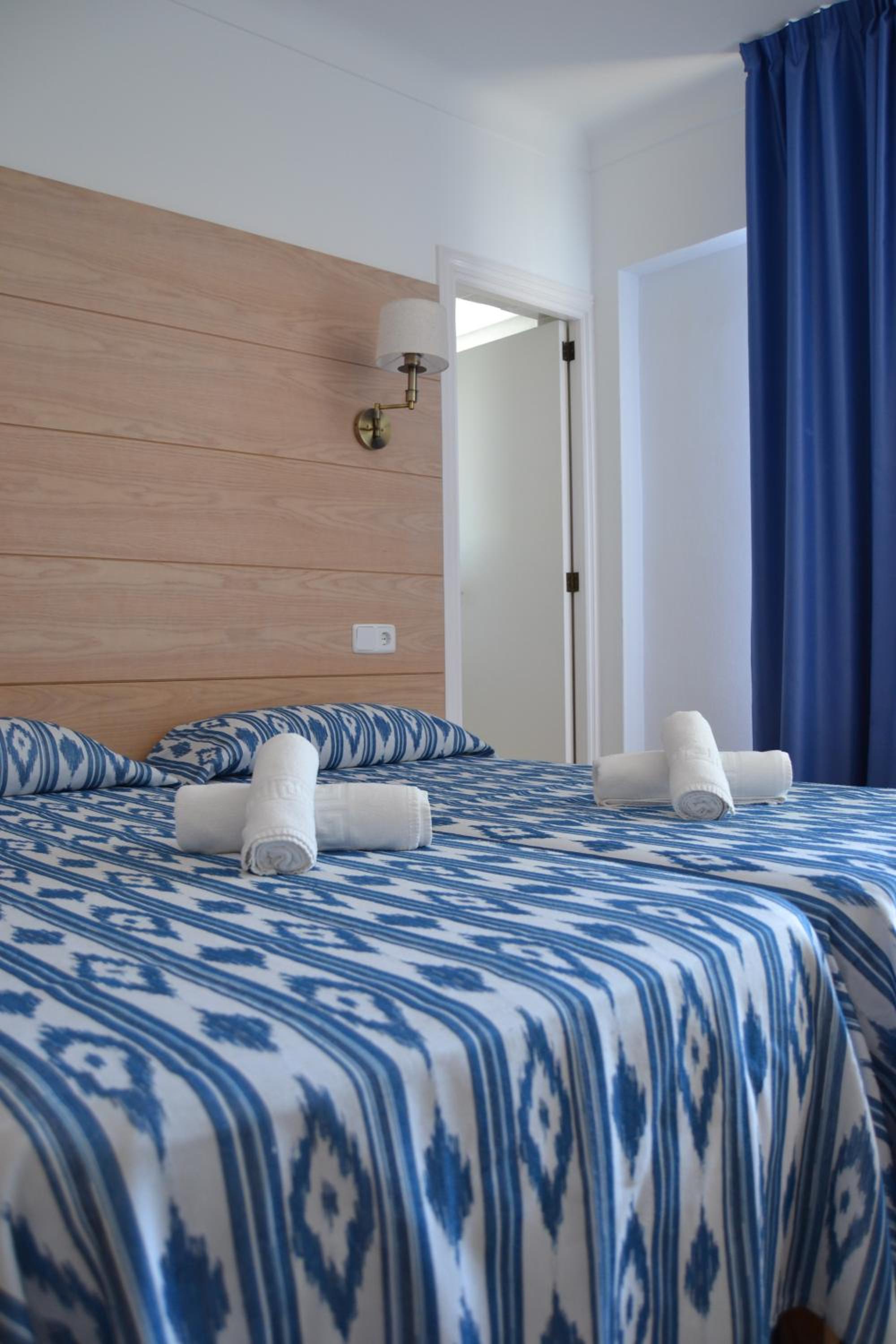 Twin Room with Balcony