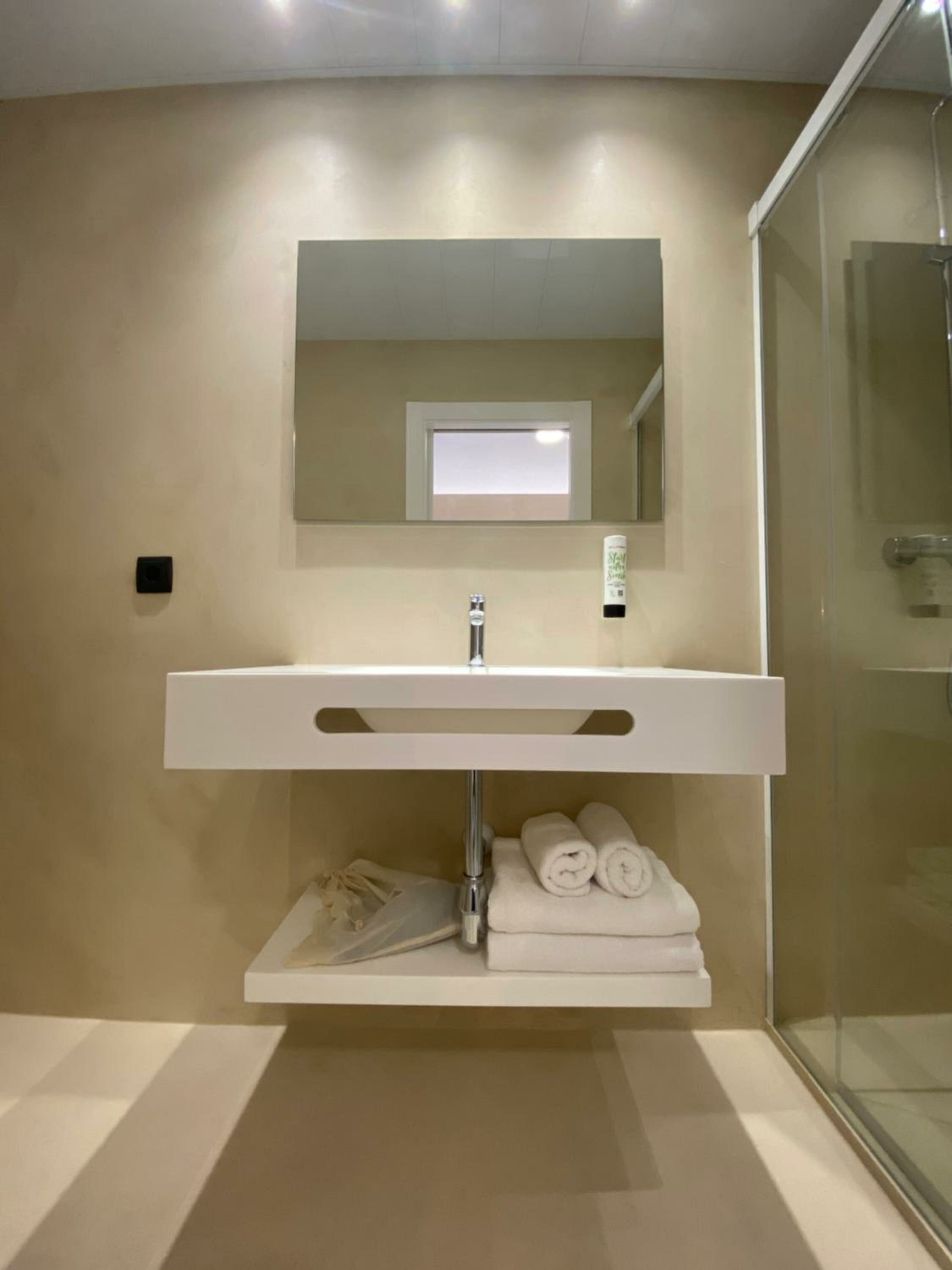 Double or Twin Room without kitchen