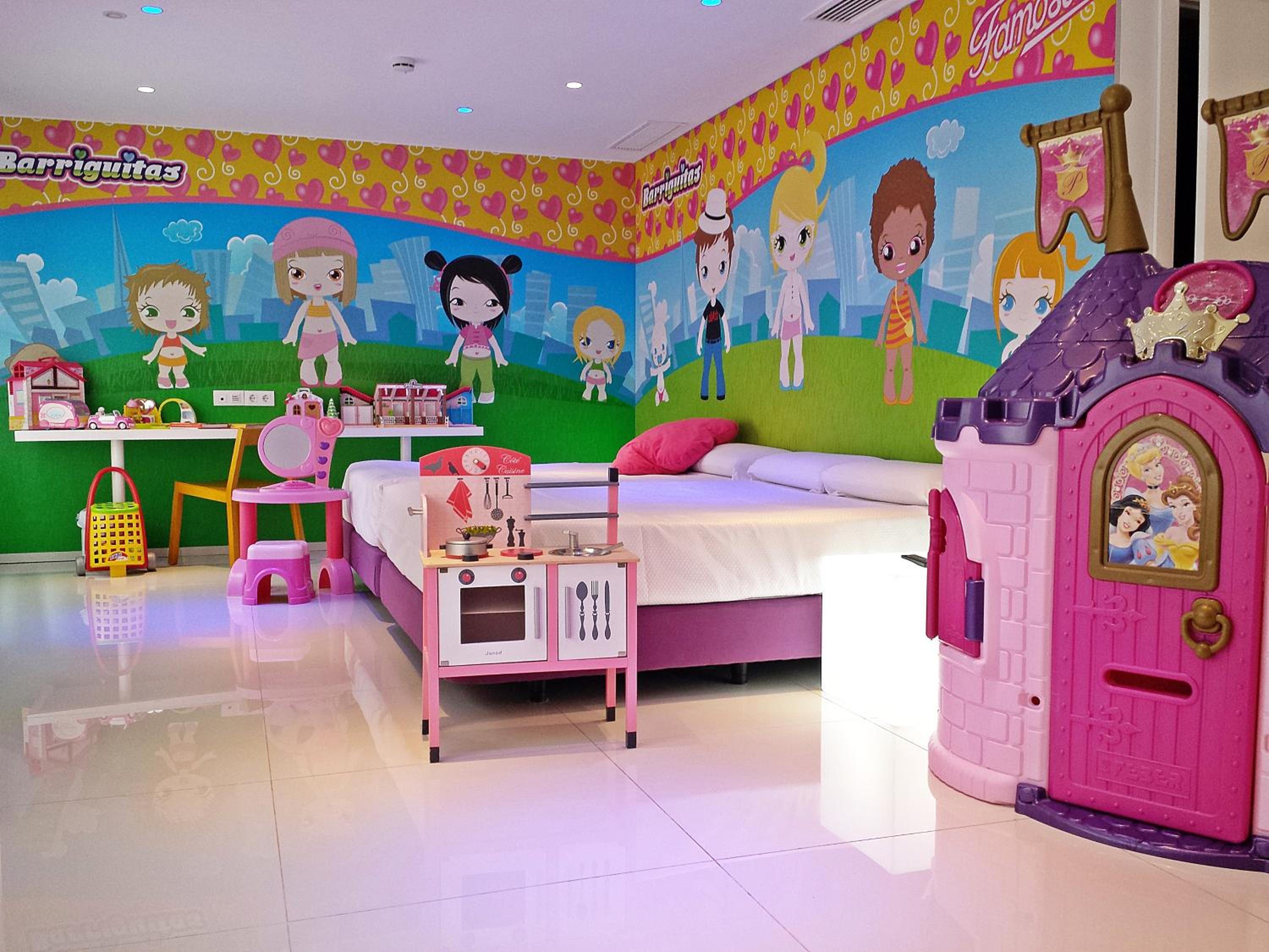 Superior Family Room