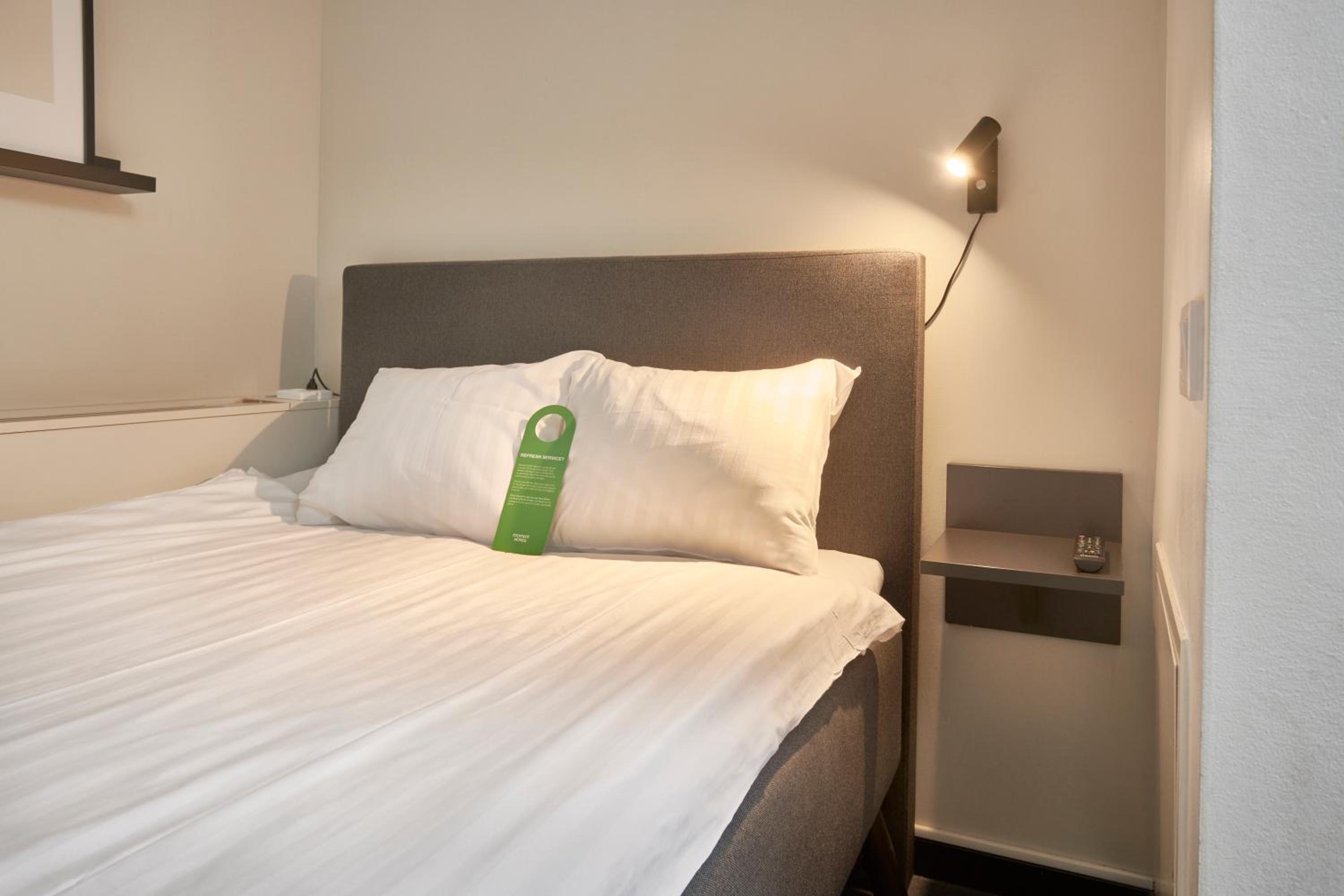 Single Room without Window