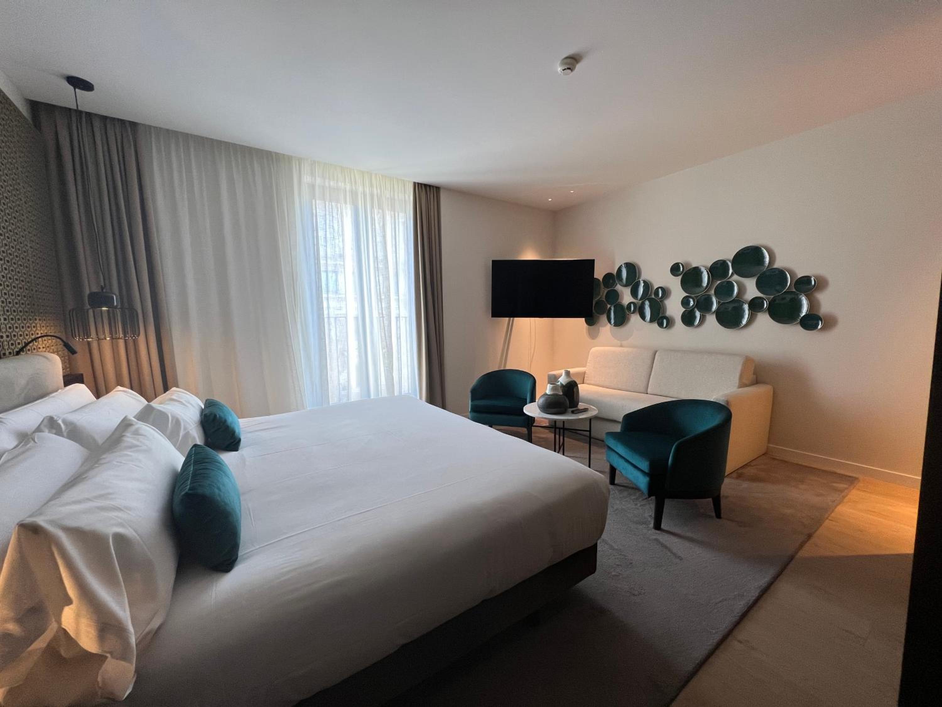 Executive Suite