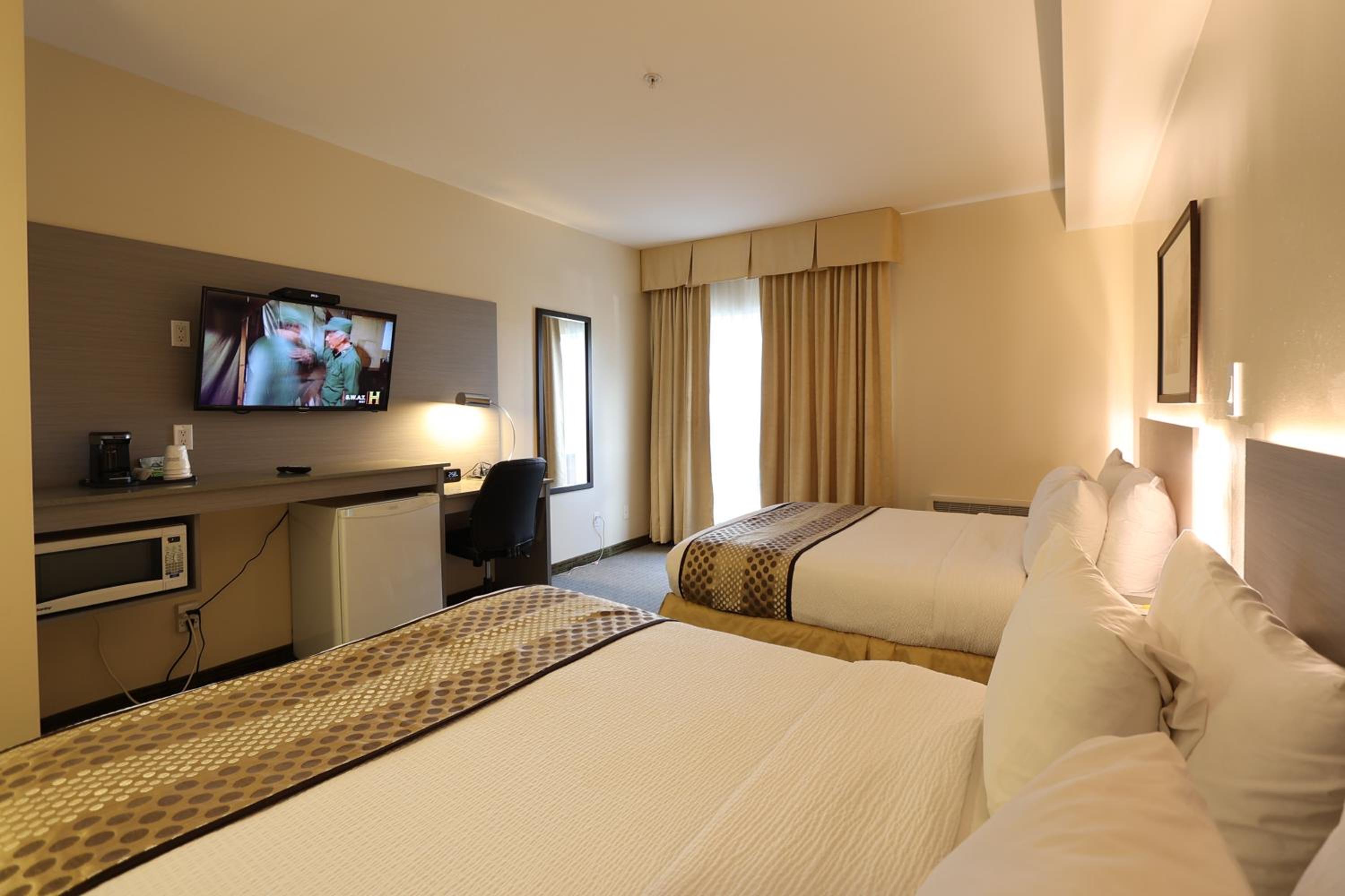 Queen Room with Two Queen Beds - Non-Smoking