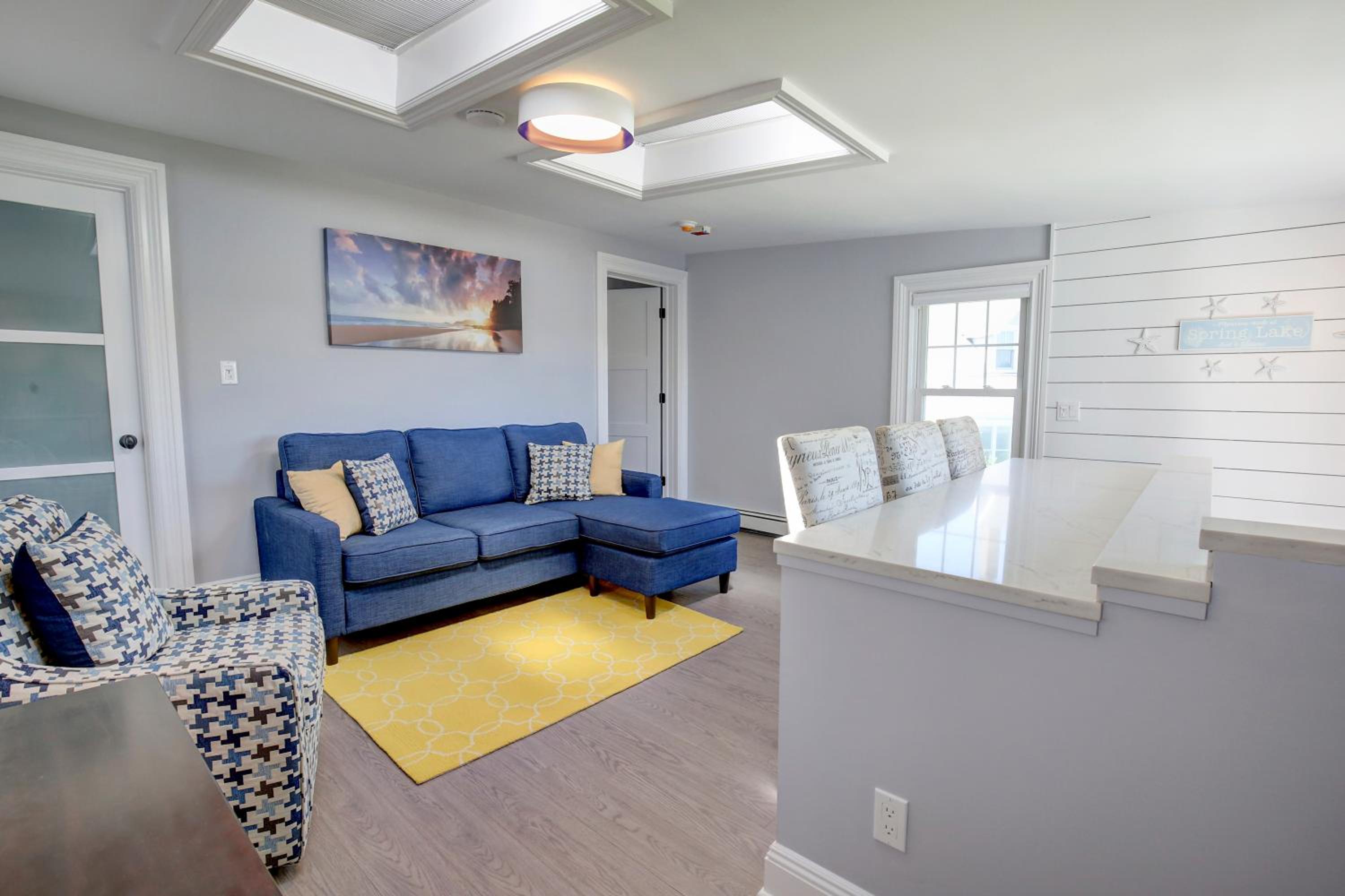 Suite with Lake View