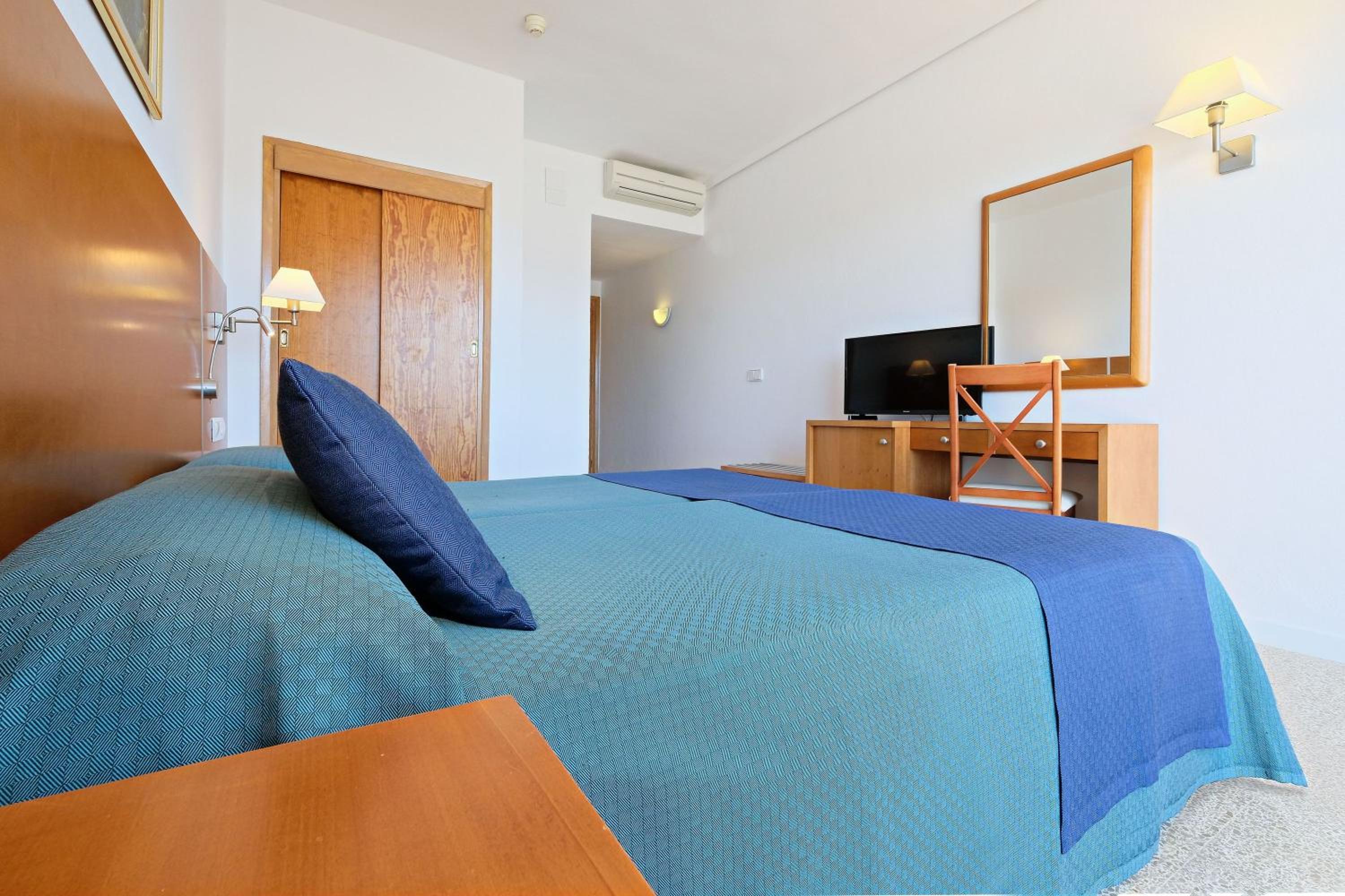 Double Room with Pool View