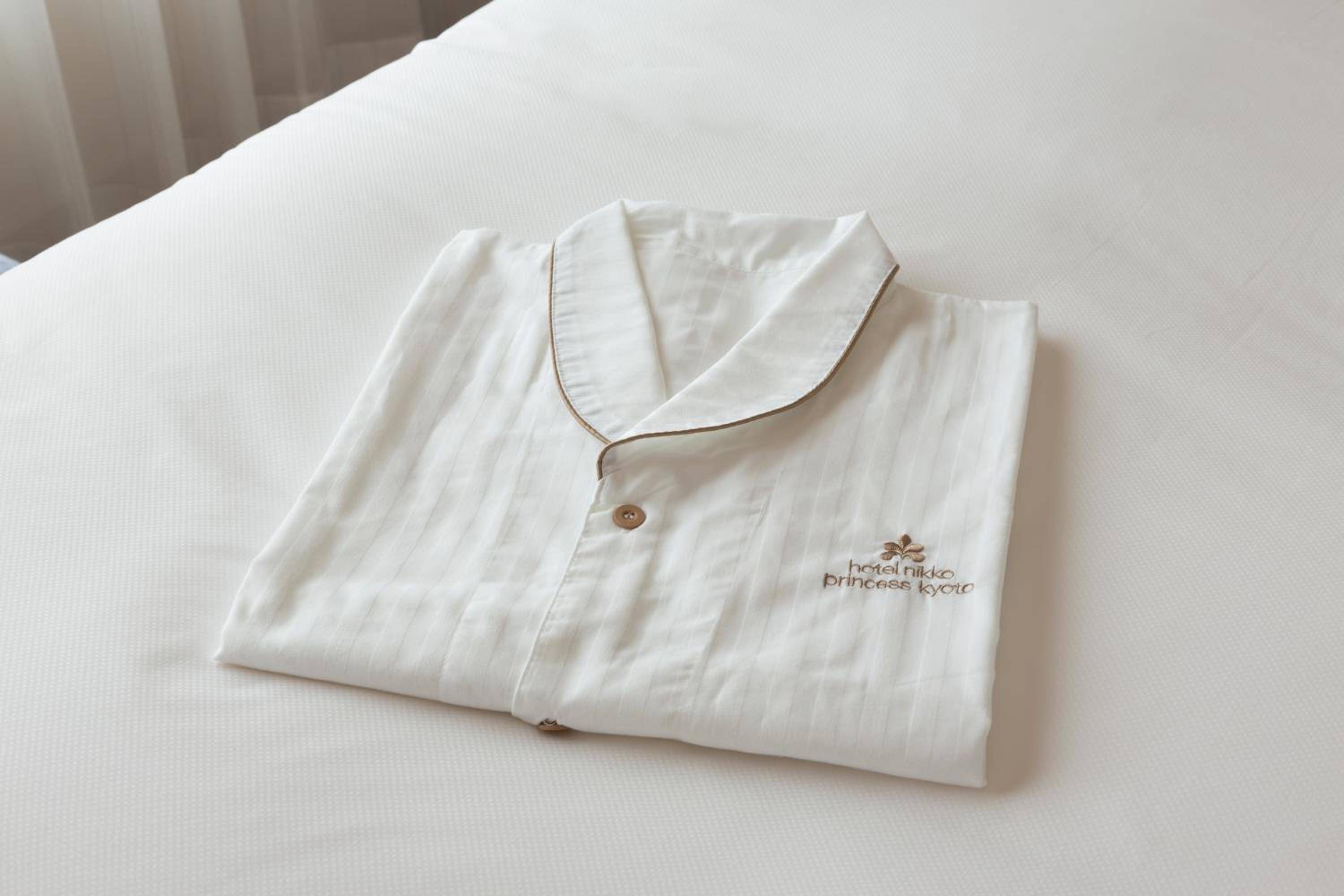 Executive Deluxe Twin Room - Non-Smoking