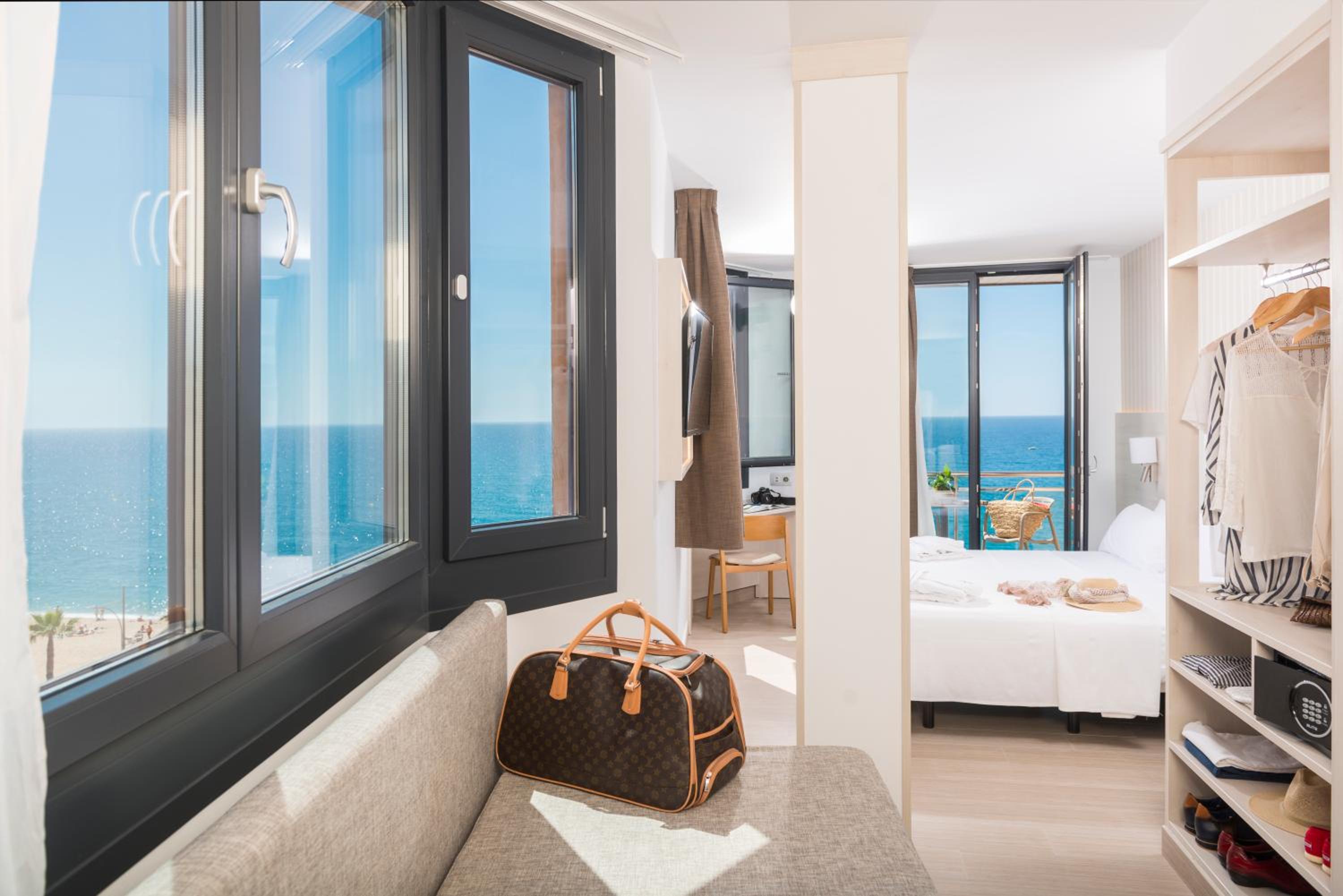 Deluxe Double Room with Sea View