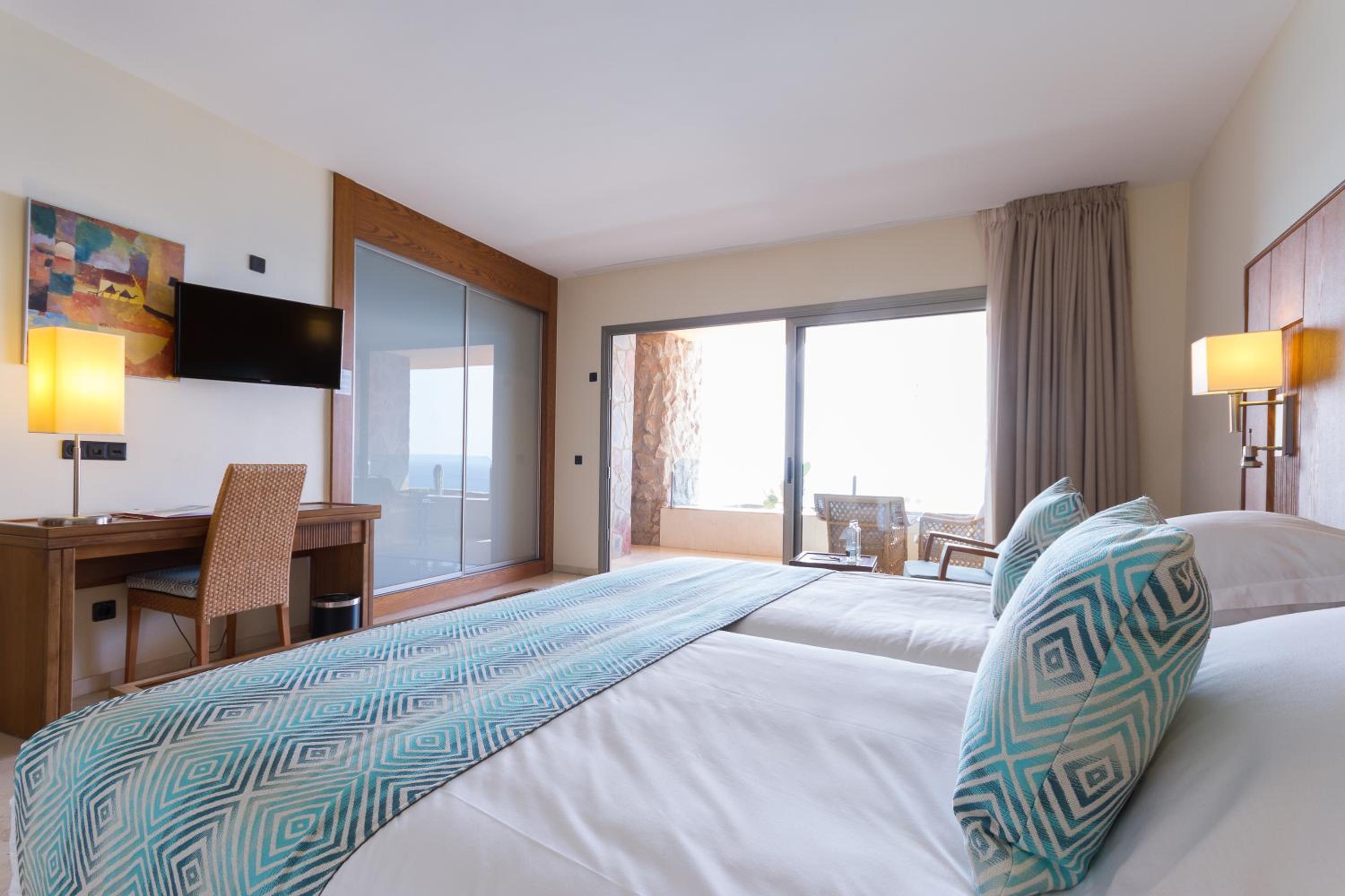 Twin Room with Sea View (2 adults)